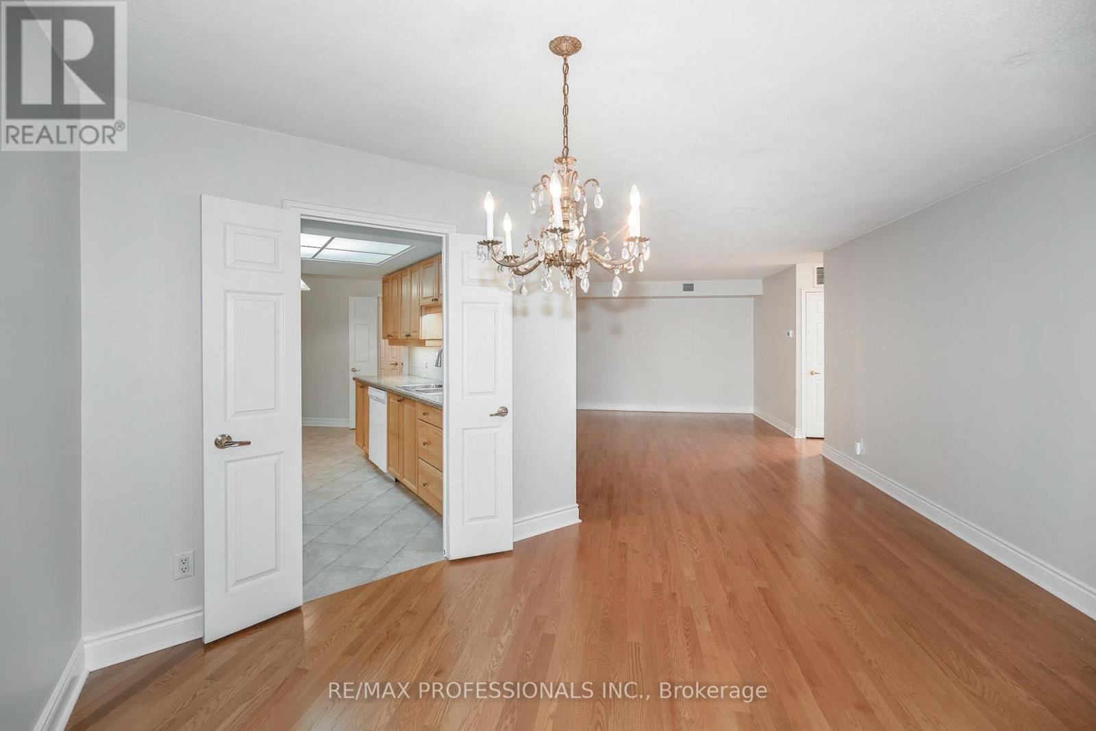 105 - 95 La Rose Avenue, Toronto, Ontario  M9P 3T2 - Photo 9 - W13670090