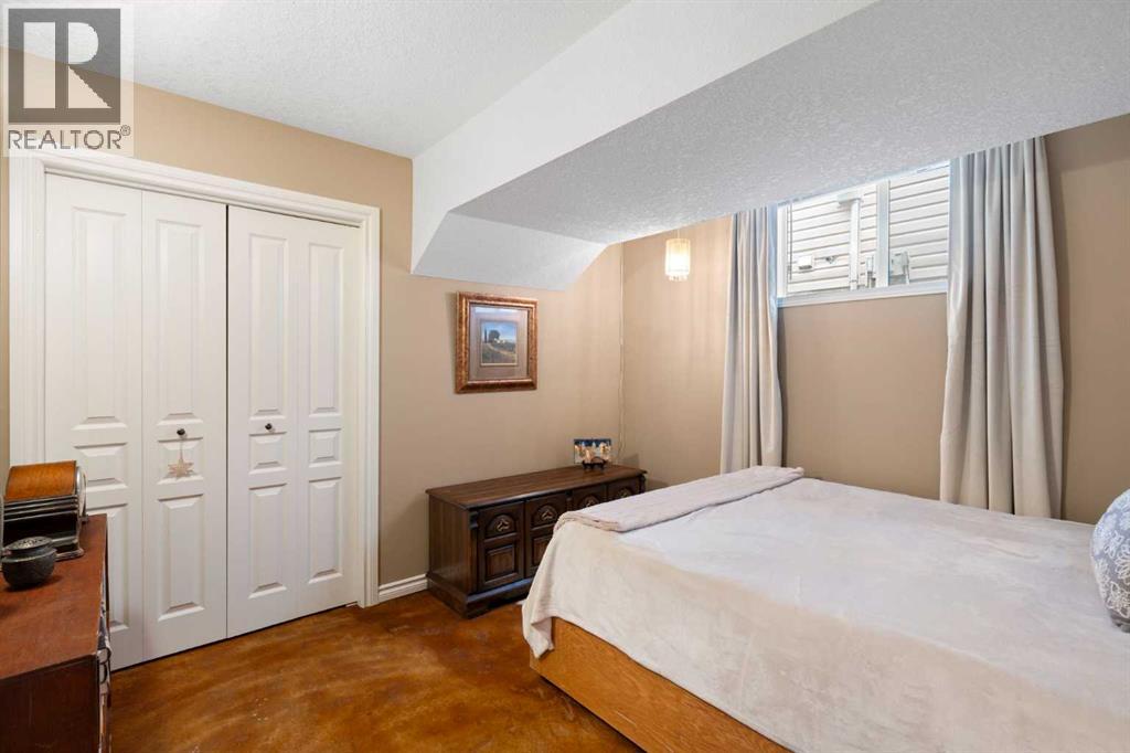 19 Rockmont Court Nw, Calgary, Alberta  T3G 5V8 - Photo 27 - A2335201
