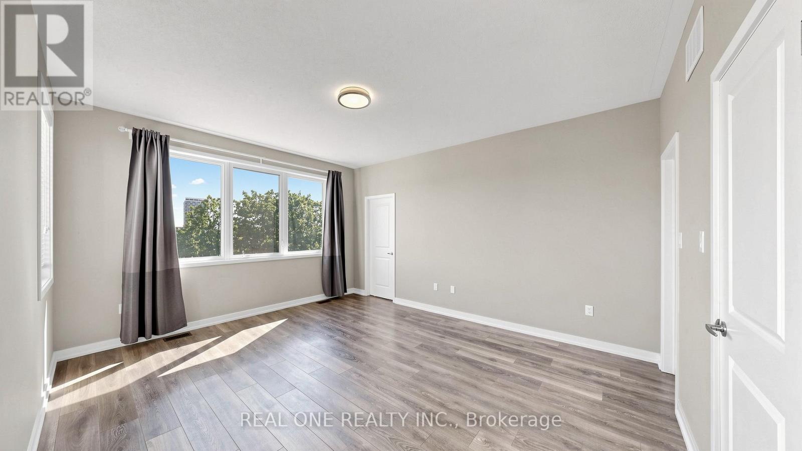 3151 Mintwood Circle, Oakville, Ontario  L6H 0N9 - Photo 19 - W13509906