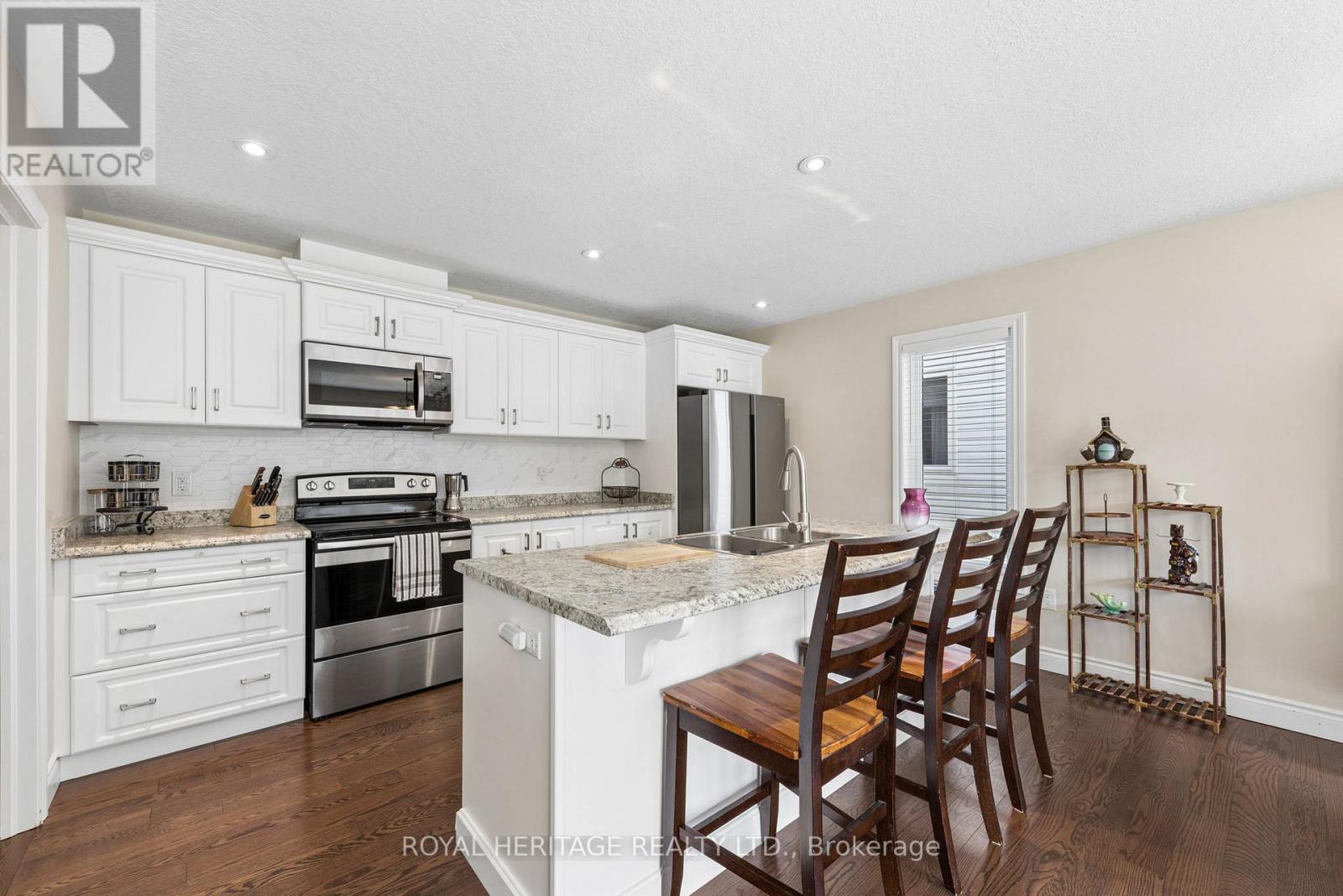 55 Ralph Dalton Boulevard, Tay (Victoria Harbour), Ontario  L0K 2A0 - Photo 11 - S13670190