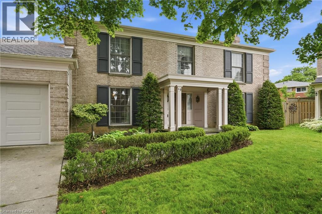 19 Verdun Court, Hamilton, Ontario  L9C 5W9 - Photo 4 - 40840493