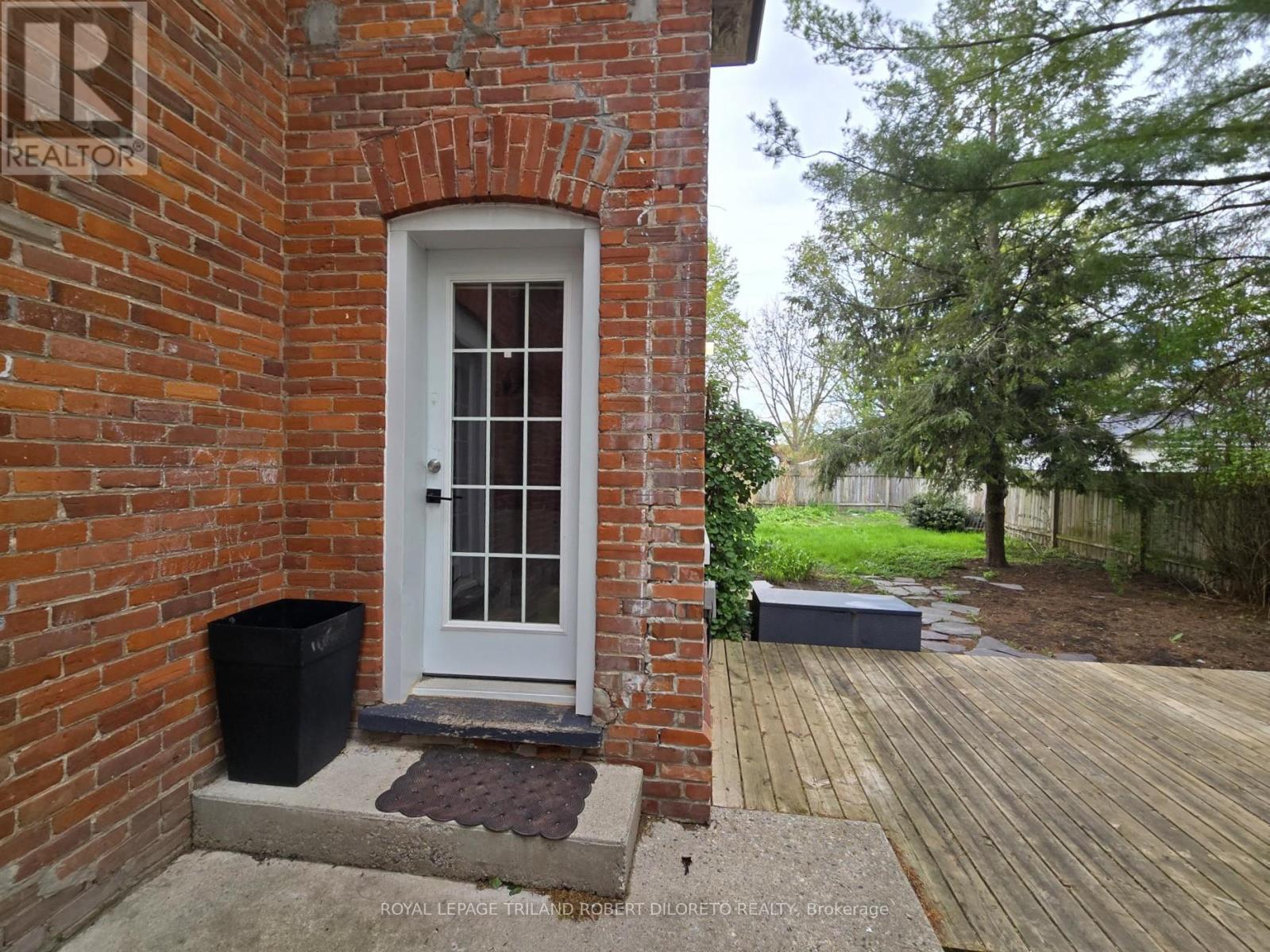 11 Maple Street W, Aylmer, Ontario  N5H 1B8 - Photo 15 - X13670226