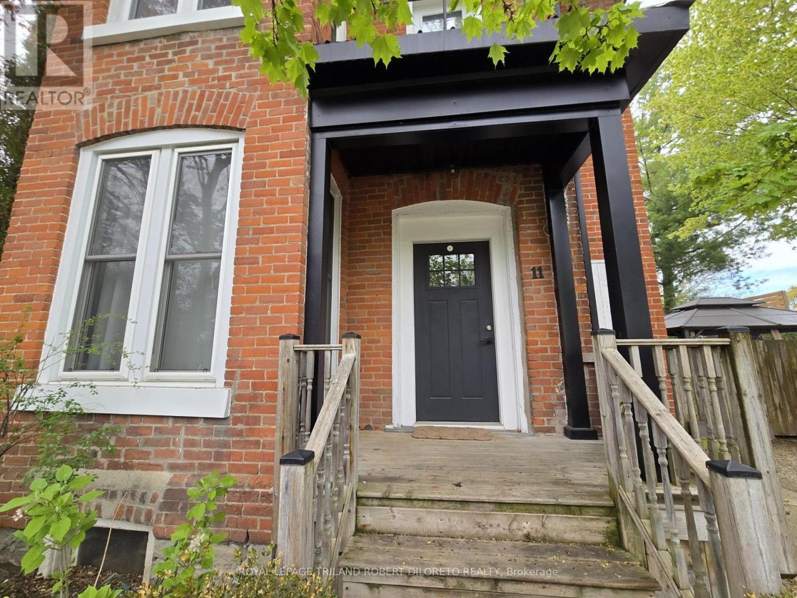 11 Maple Street W, Aylmer, Ontario  N5H 1B8 - Photo 3 - X13670226