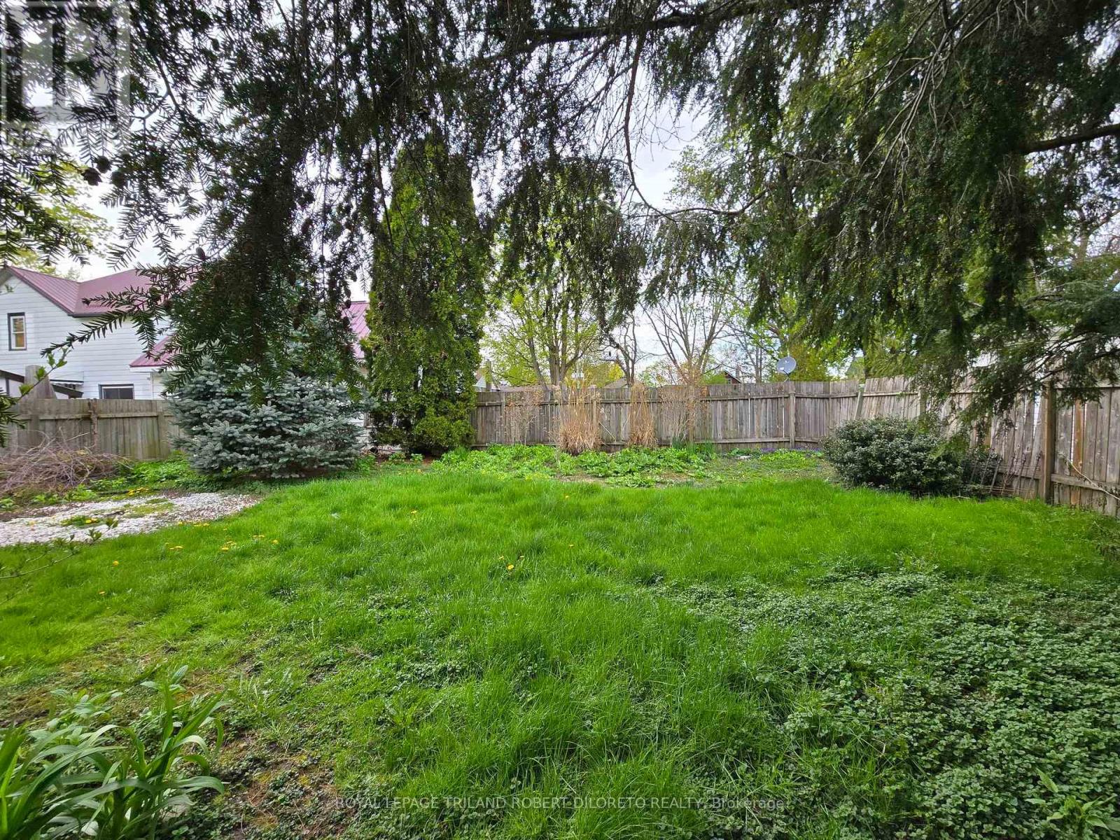 11 Maple Street W, Aylmer, Ontario  N5H 1B8 - Photo 31 - X13670226