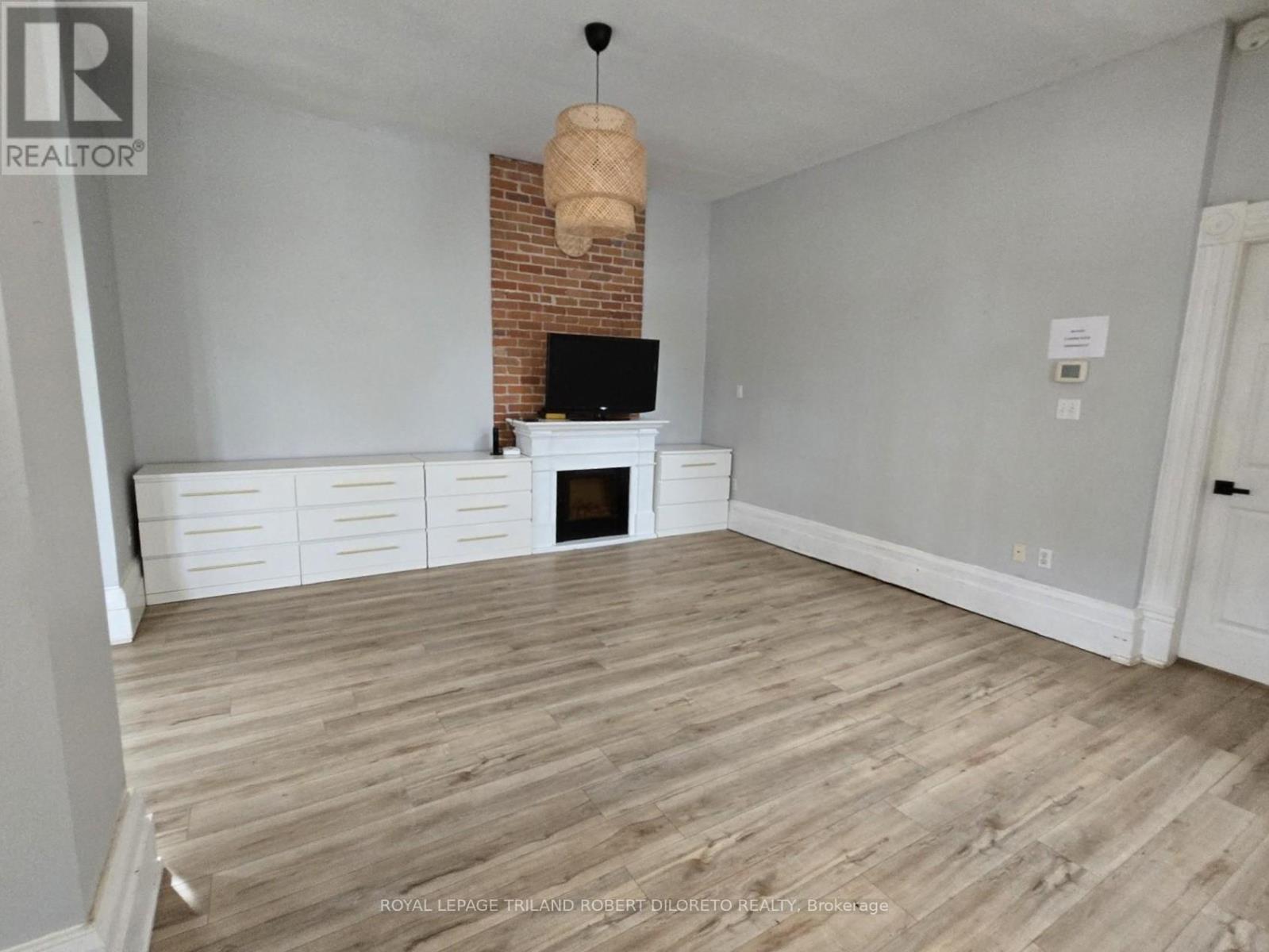 11 Maple Street W, Aylmer, Ontario  N5H 1B8 - Photo 5 - X13670226