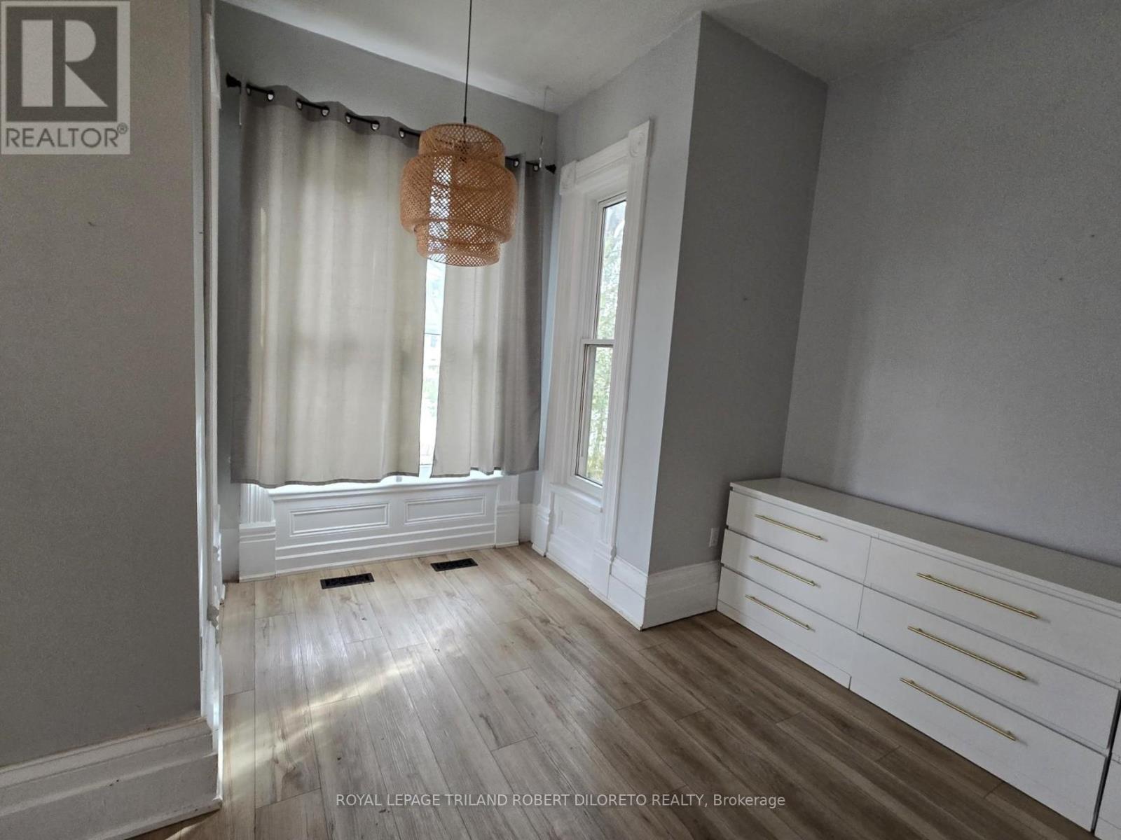 11 Maple Street W, Aylmer, Ontario  N5H 1B8 - Photo 6 - X13670226