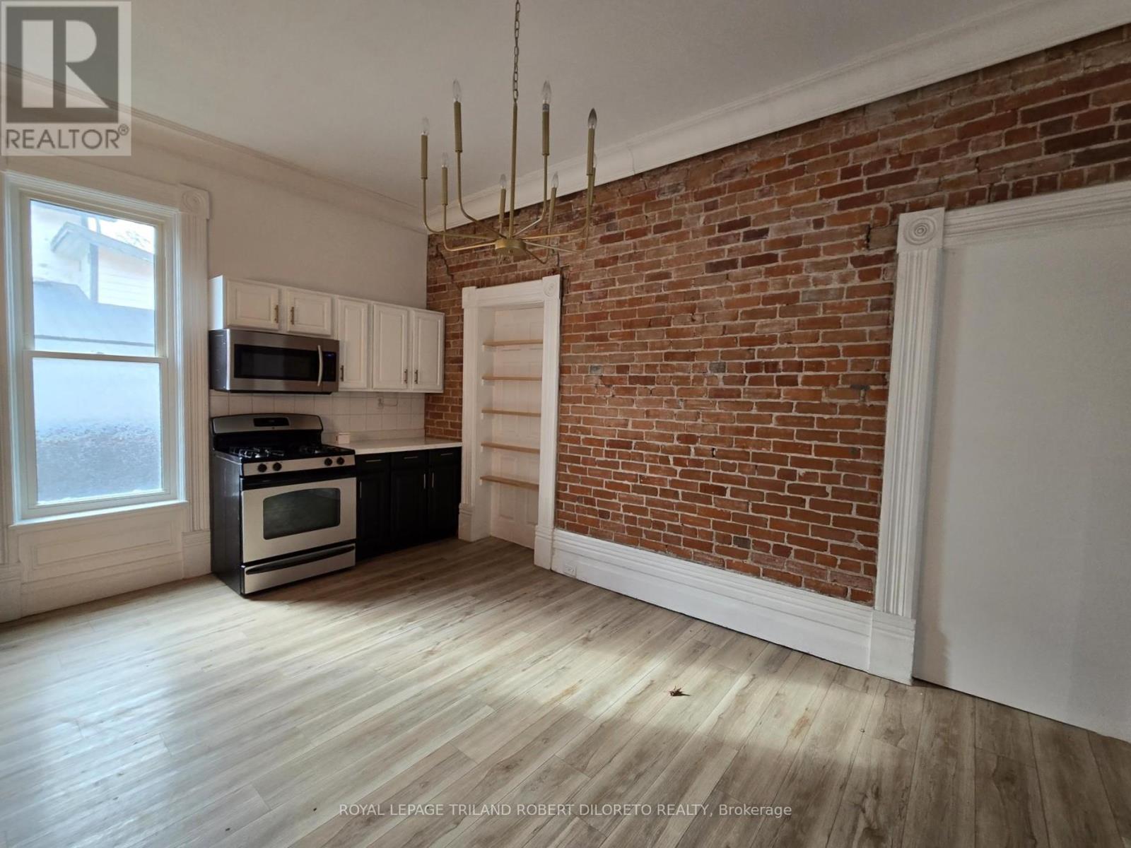 11 Maple Street W, Aylmer, Ontario  N5H 1B8 - Photo 8 - X13670226