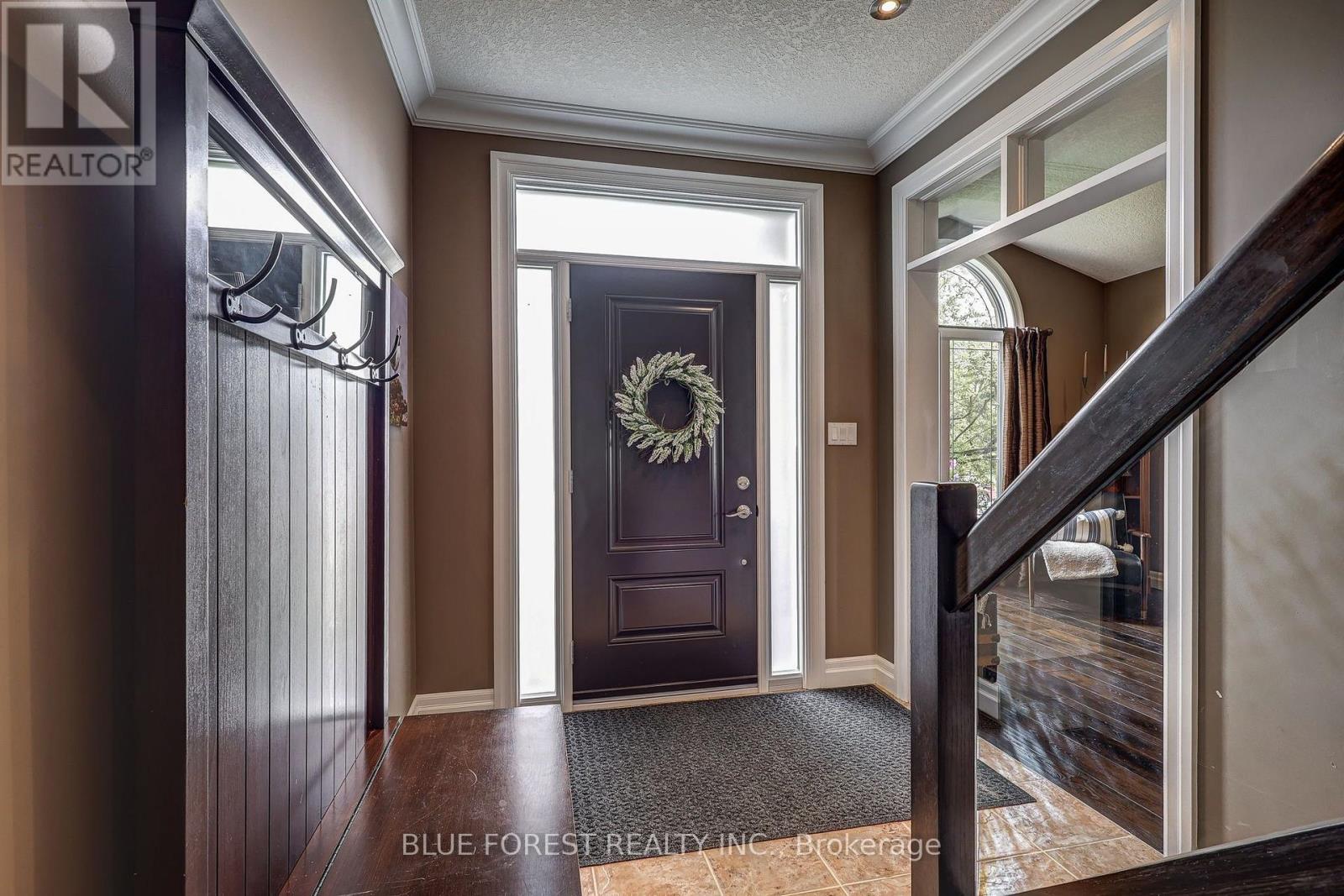 2058 Westpoint Heights, London South, Ontario  N6P 0A3 - Photo 4 - X13670268
