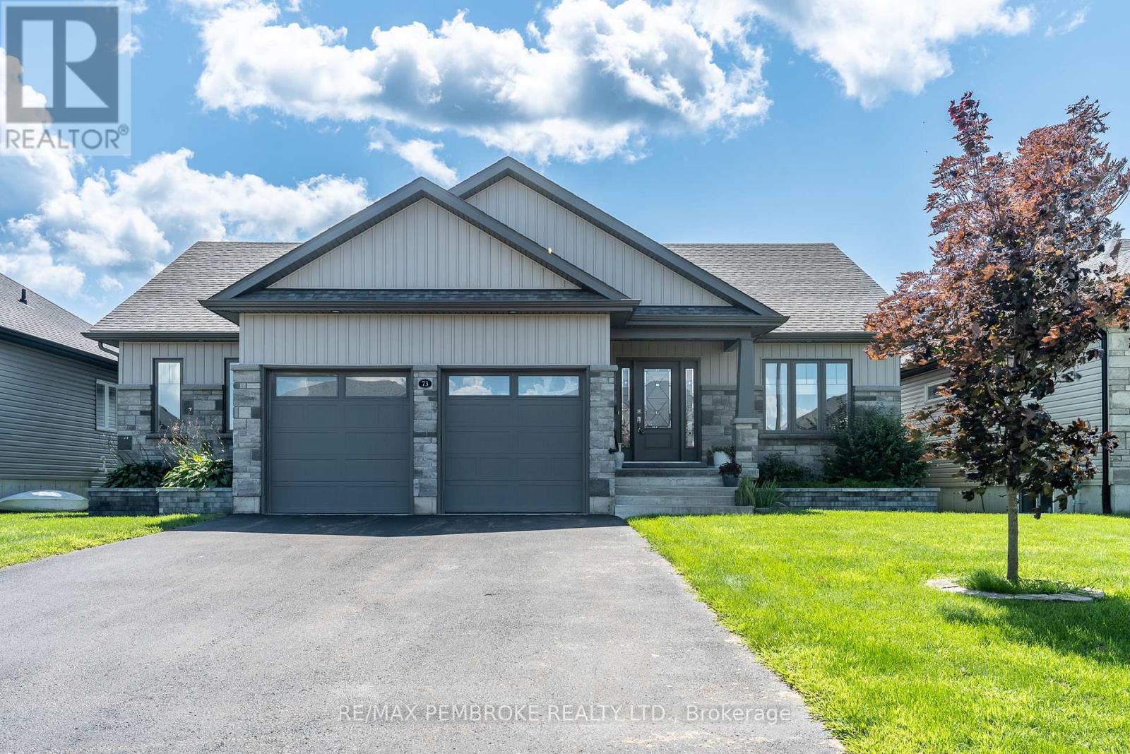 73 Noble Crescent, Petawawa, Ontario  K8H 0G1 - Photo 1 - X13670330