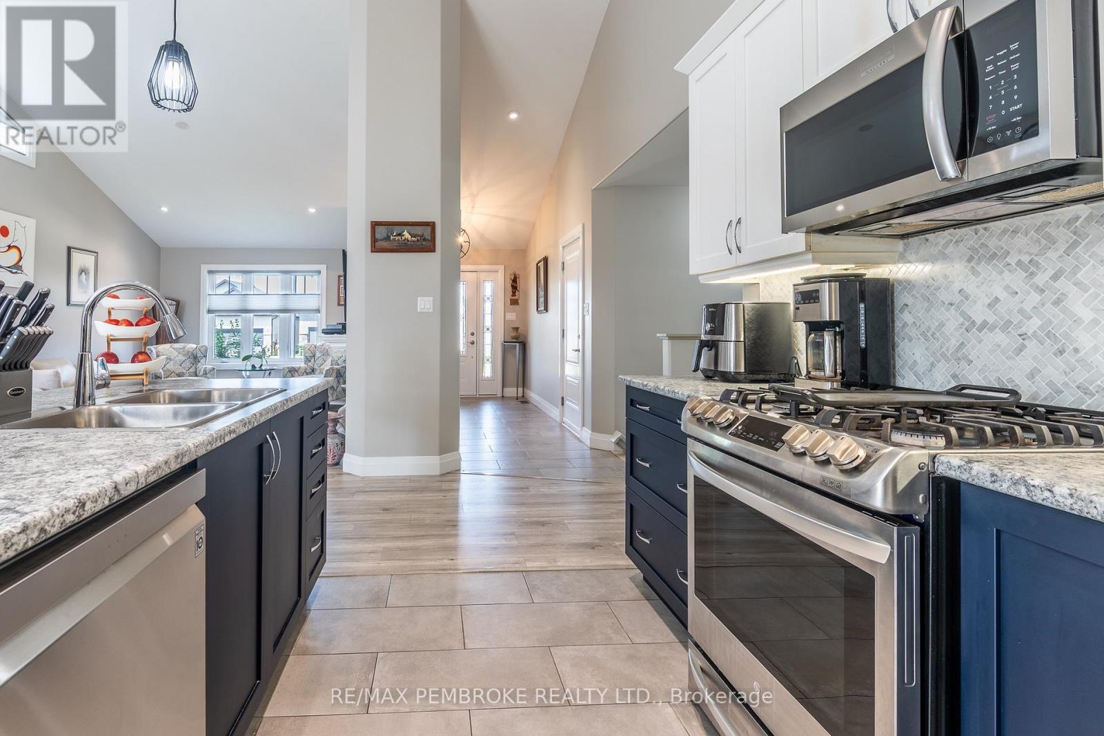 73 Noble Crescent, Petawawa, Ontario  K8H 0G1 - Photo 15 - X13670330