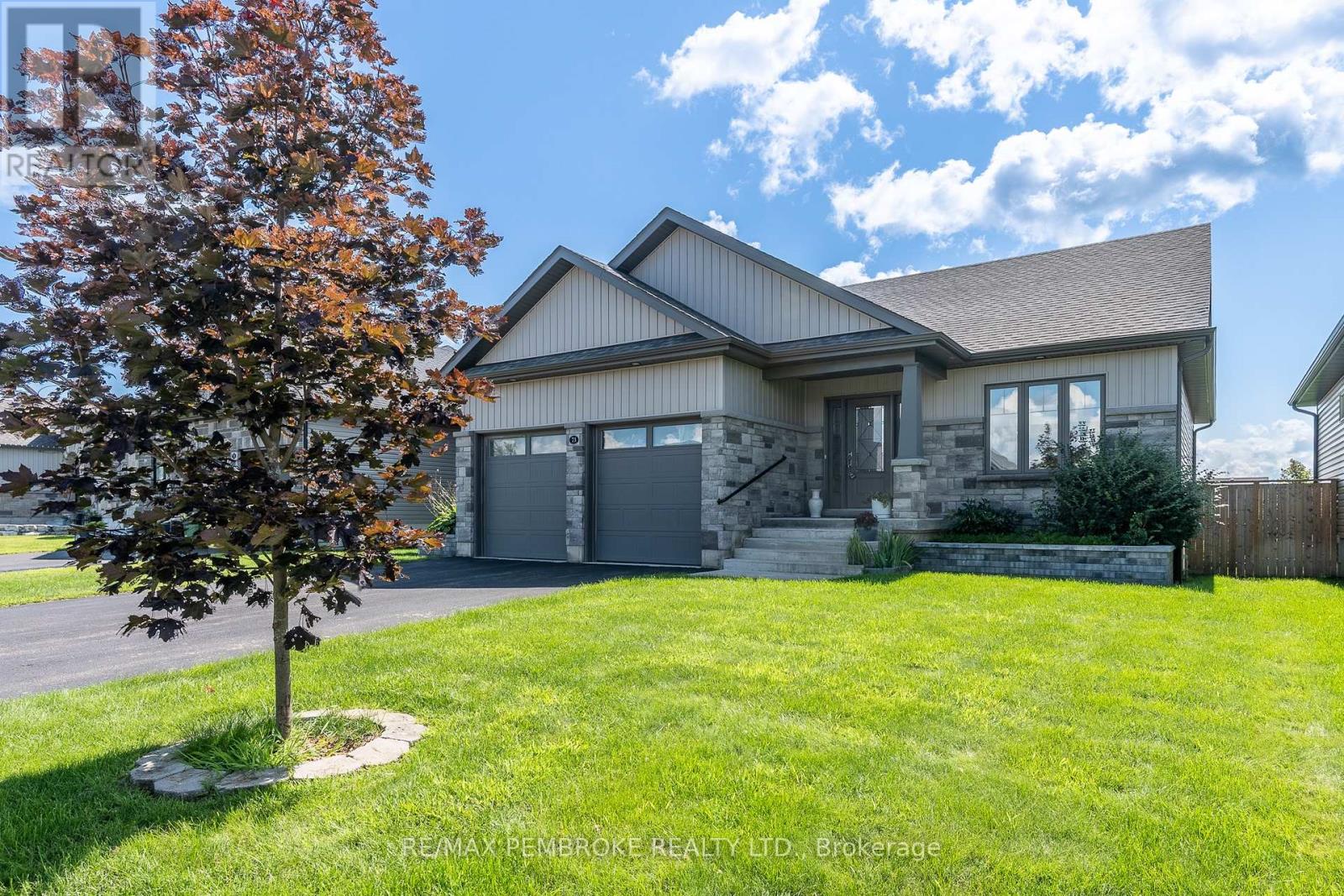 73 Noble Crescent, Petawawa, Ontario  K8H 0G1 - Photo 2 - X13670330