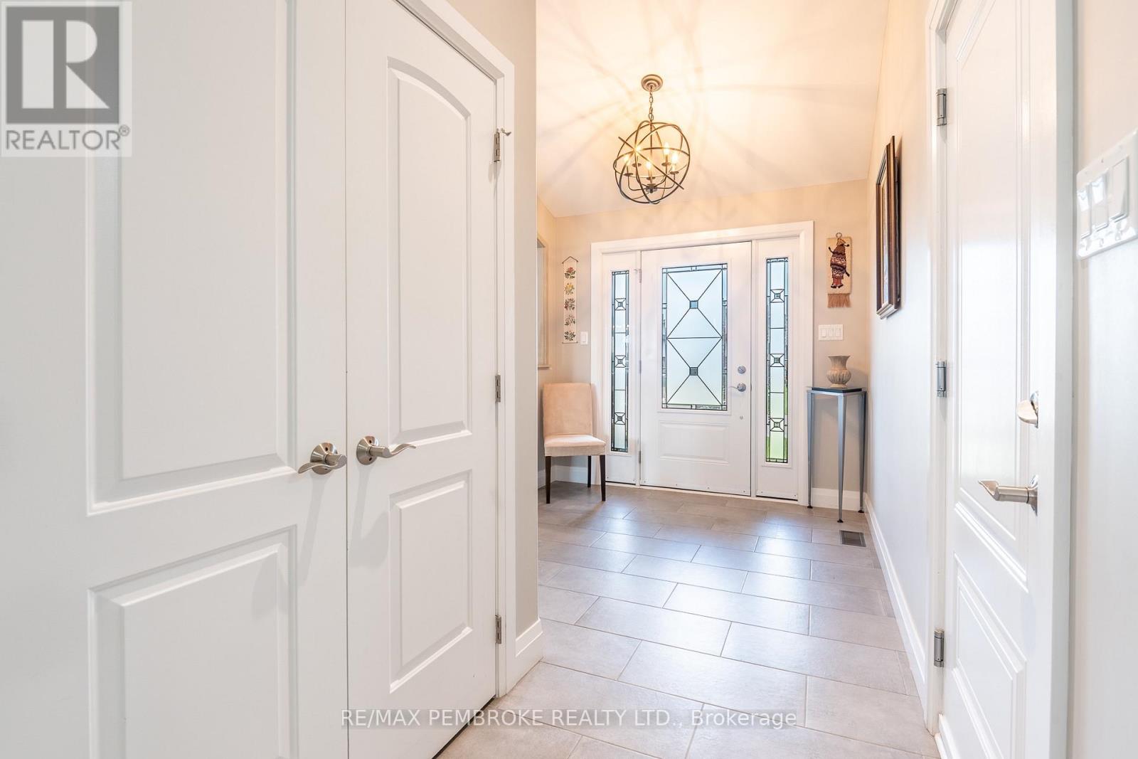 73 Noble Crescent, Petawawa, Ontario  K8H 0G1 - Photo 8 - X13670330