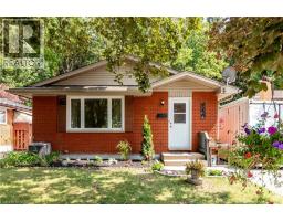 140 ARROWHEAD Crescent, Kitchener, Ontario