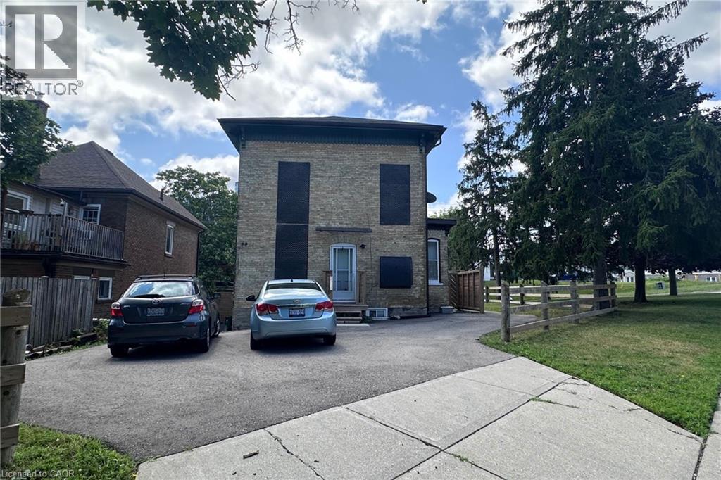 10 Shanley Street Unit# A (Lower), Kitchener, Ontario  N2H 5N8 - Photo 1 - 40851253