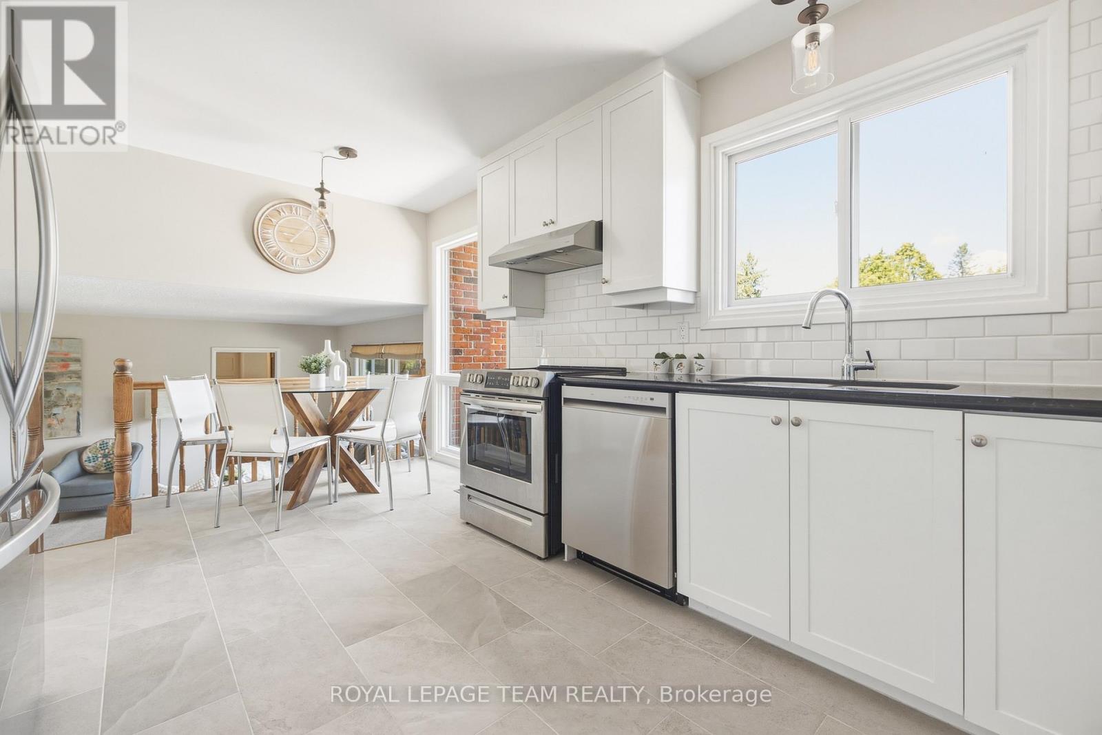 87 Pentland Place, Ottawa, Ontario  K2K 1V9 - Photo 15 - X13670352
