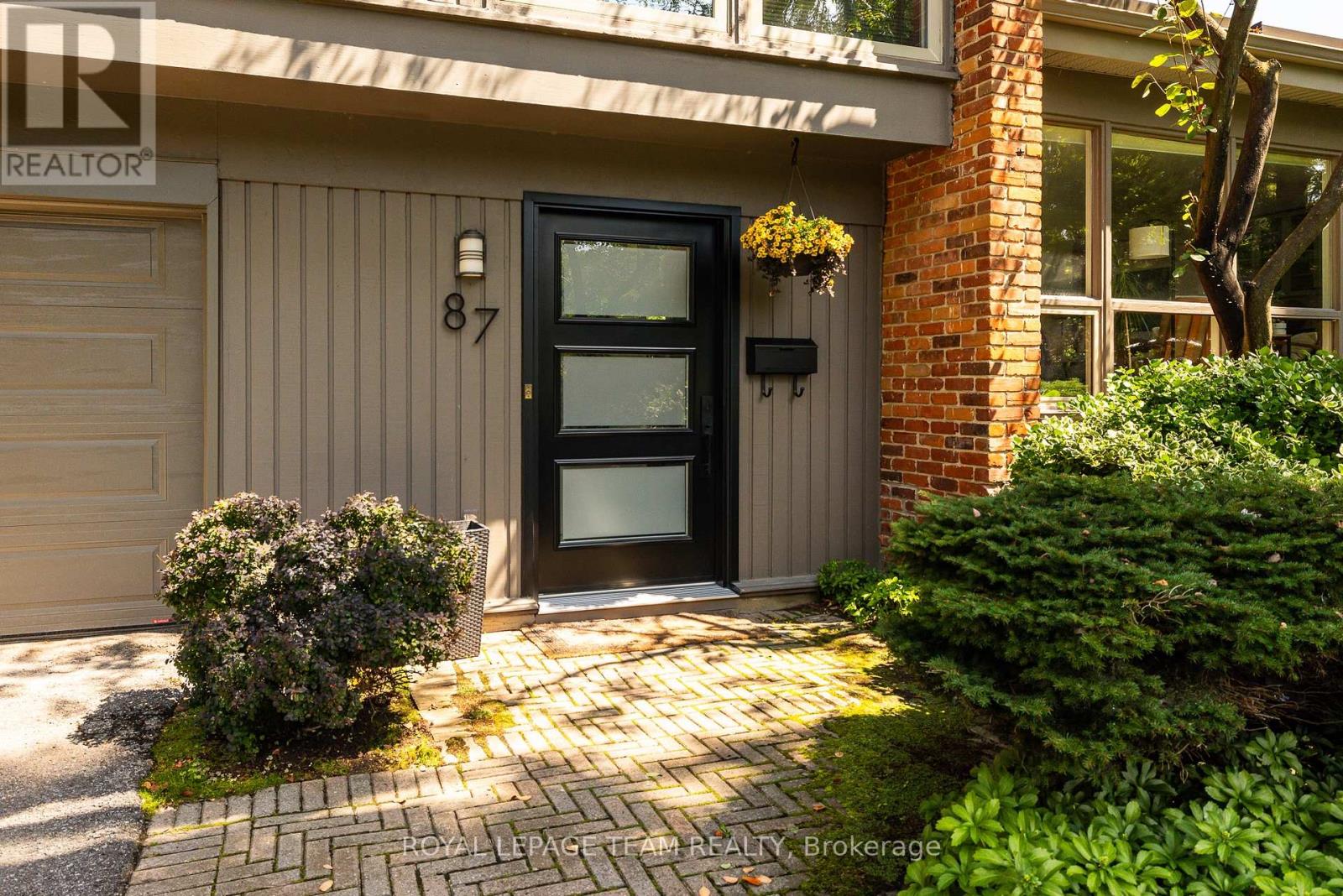 87 Pentland Place, Ottawa, Ontario  K2K 1V9 - Photo 4 - X13670352