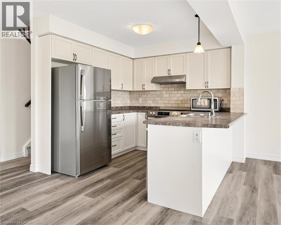 1389 Countrystone Drive, Waterloo, Ontario  N2N 3R8 - Photo 10 - 40854075
