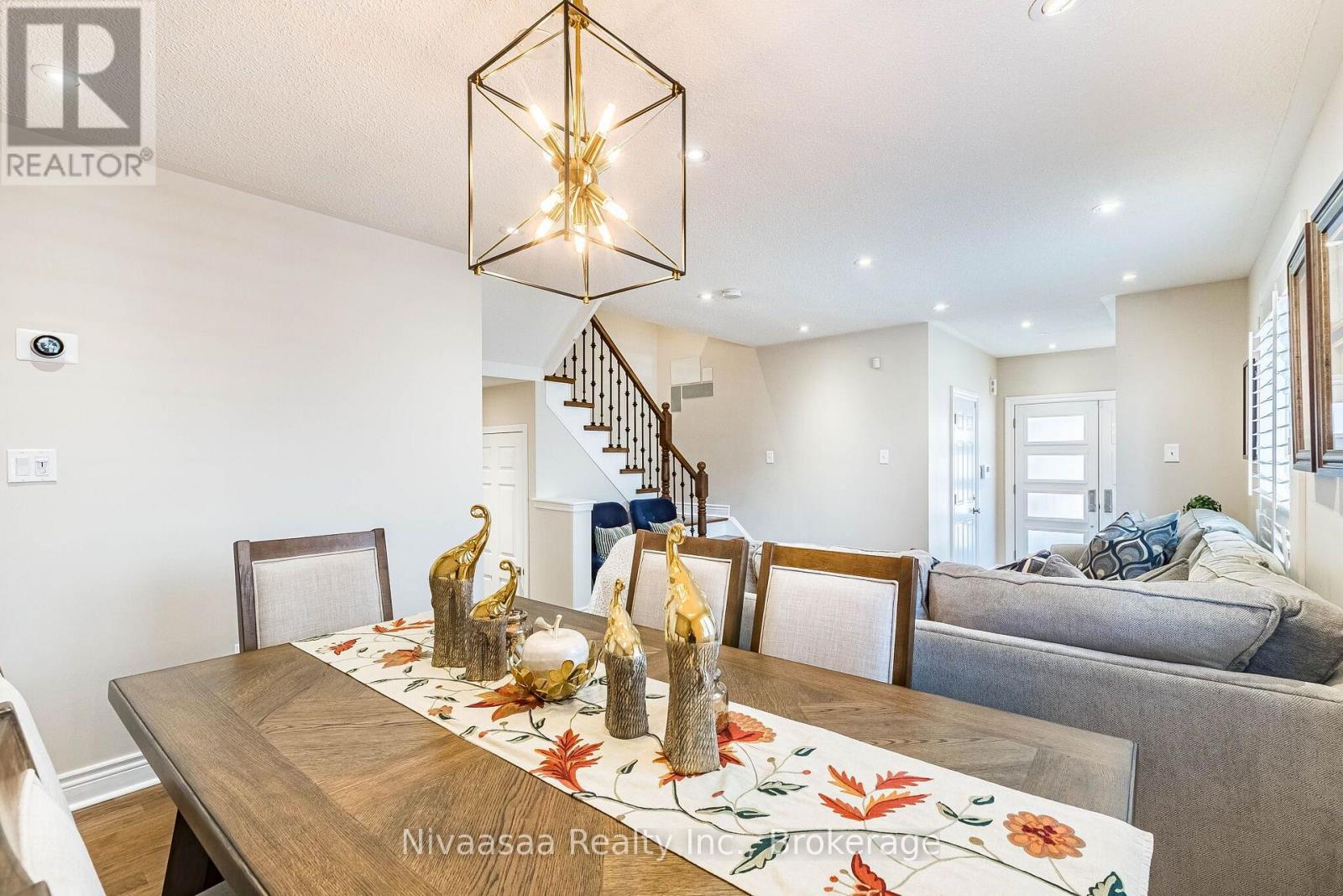 9 Parisian Road, Brampton, Ontario  L6P 2T1 - Photo 10 - W13670450