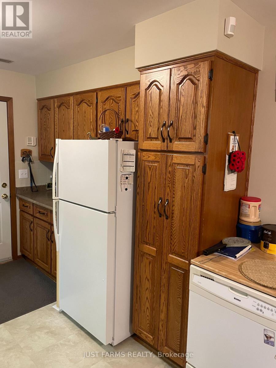15072 Scott Line, Chatham-Kent, Ontario  N0P 1P0 - Photo 13 - X13601100
