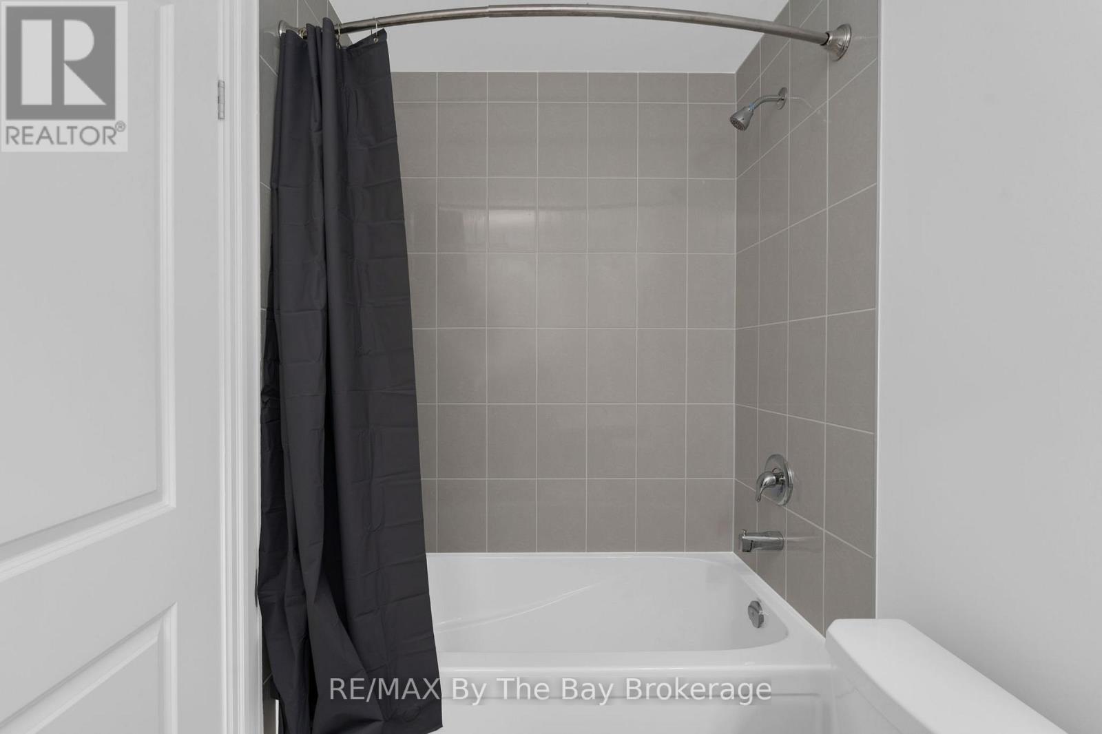 48 Del Ray Crescent, Wasaga Beach, Ontario  L9Z 0N8 - Photo 13 - S13670182