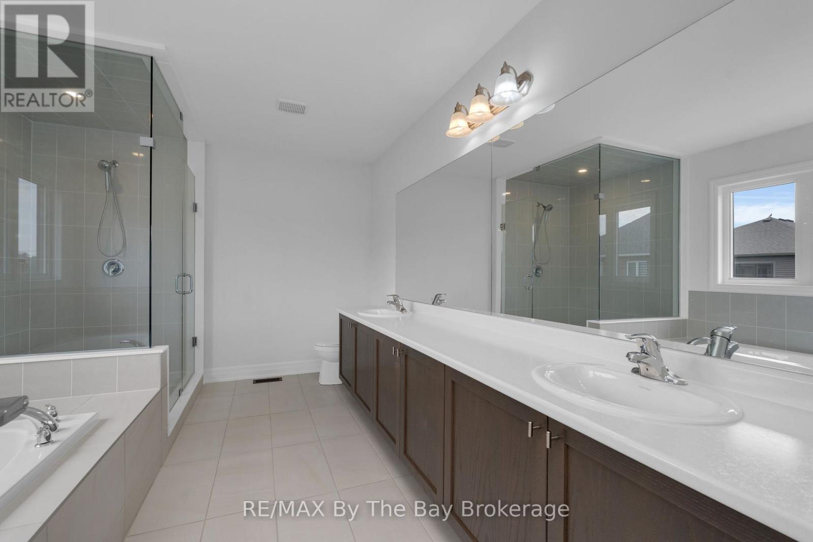 48 Del Ray Crescent, Wasaga Beach, Ontario  L9Z 0N8 - Photo 14 - S13670182