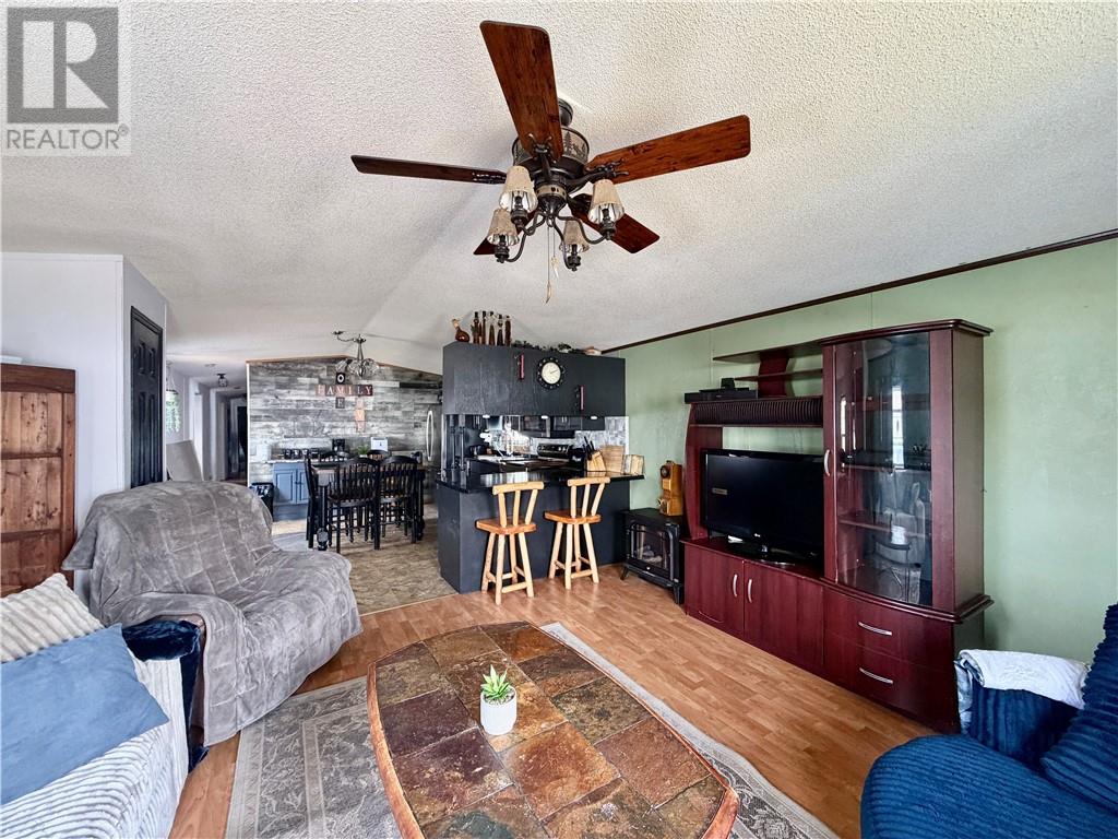 103 Corbin Avenue, Wahnapitae, Ontario  P0M 3C0 - Photo 7 - 2129766