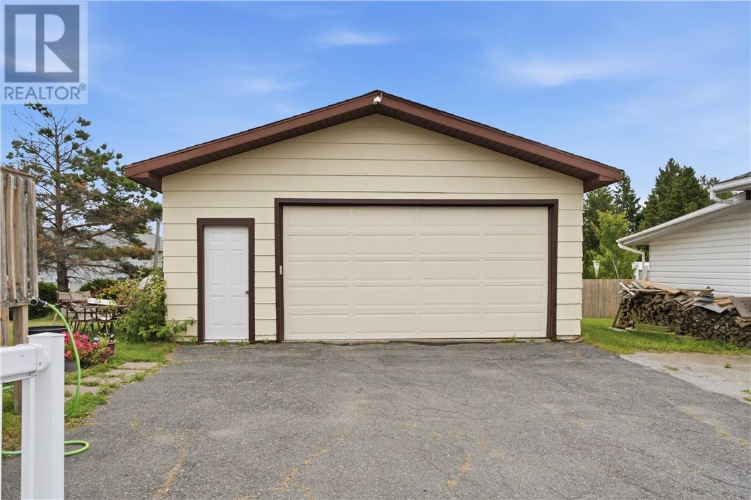 799 Belanger Street, Azilda, Ontario  P0M 1B0 - Photo 30 - 2129759