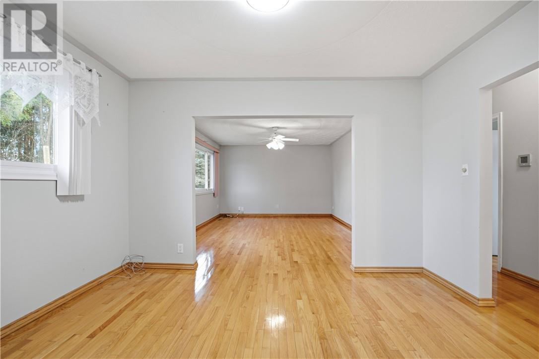 799 Belanger Street, Azilda, Ontario  P0M 1B0 - Photo 5 - 2129759