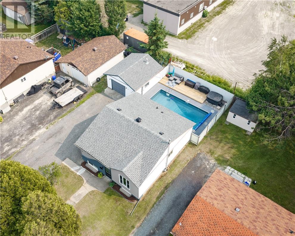 17 Sycamore Street, Chelmsford, Ontario  P0M 1L0 - Photo 3 - 2129755