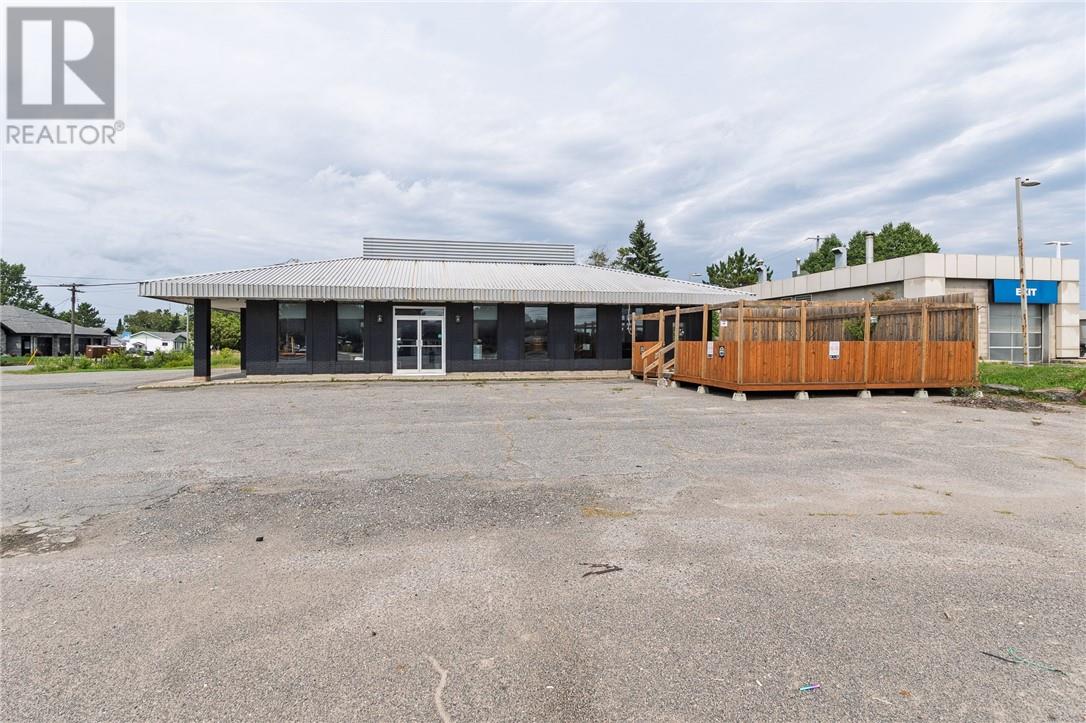 1642 Main, Val Caron, Ontario  P3N 1R8 - Photo 4 - 2129746