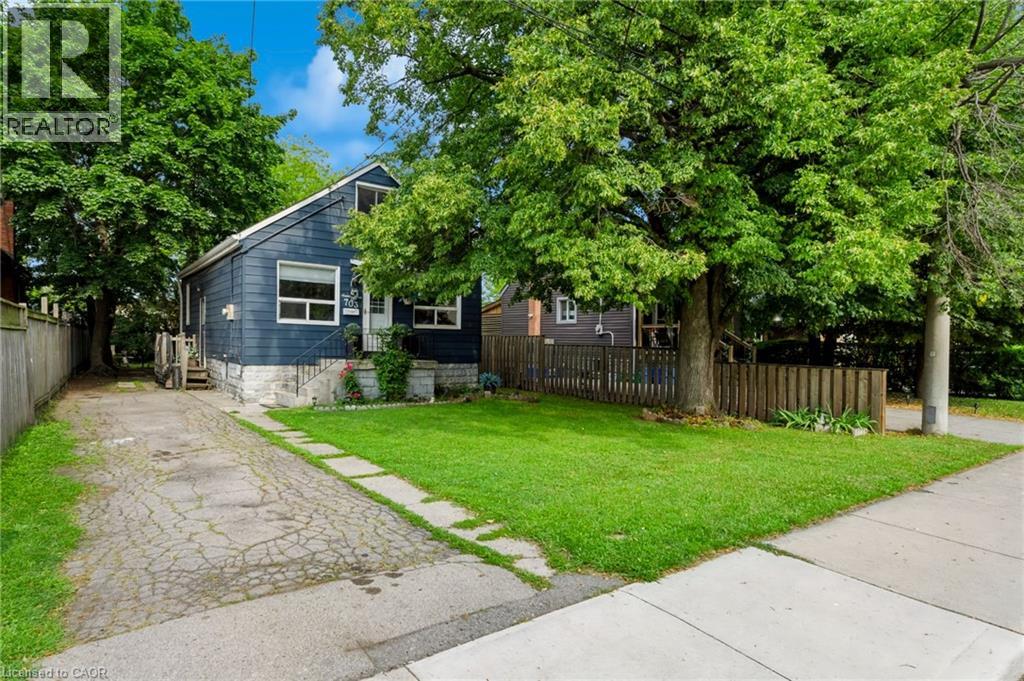 703 Brighton Avenue, Hamilton, Ontario  L8H 6H5 - Photo 2 - 40855397