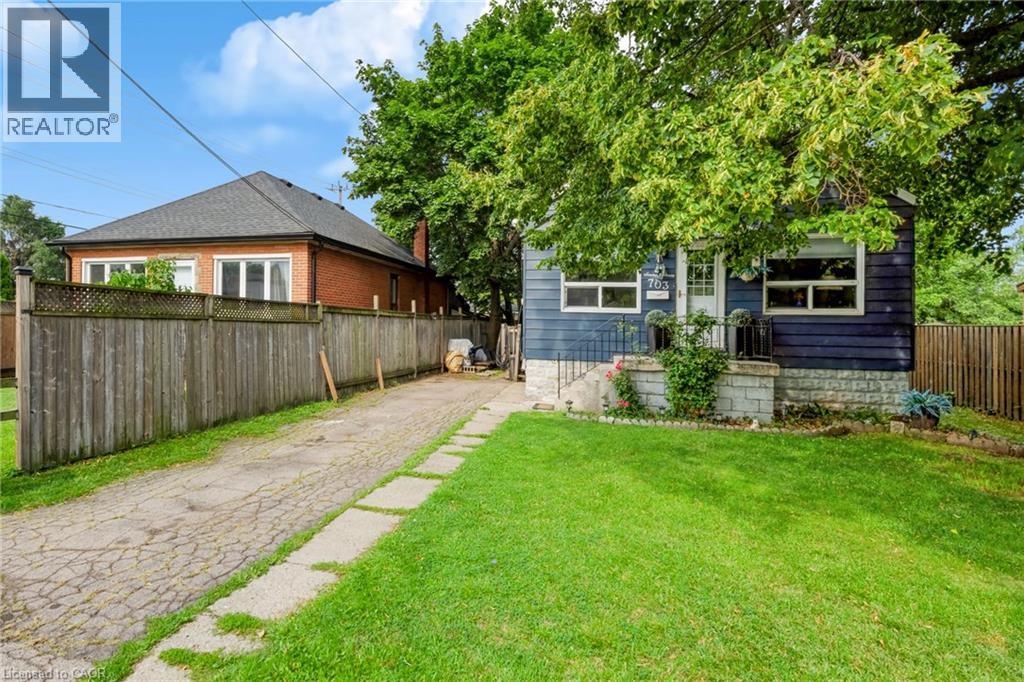 703 Brighton Avenue, Hamilton, Ontario  L8H 6H5 - Photo 4 - 40855397