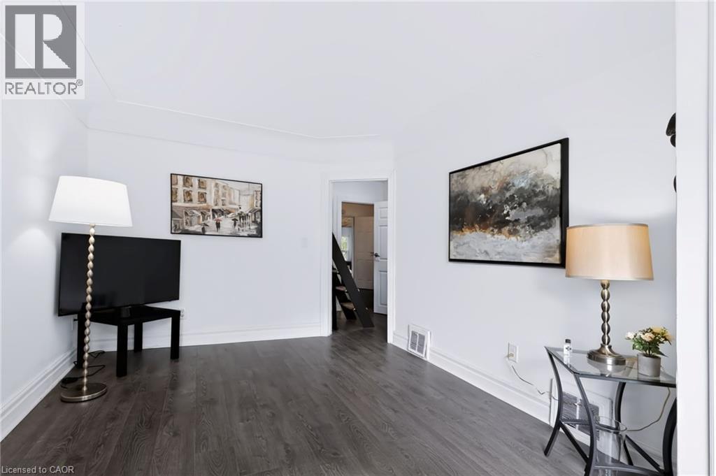 703 Brighton Avenue, Hamilton, Ontario  L8H 6H5 - Photo 9 - 40855397