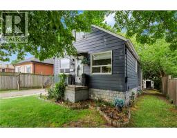703 BRIGHTON Avenue, Hamilton, Ontario