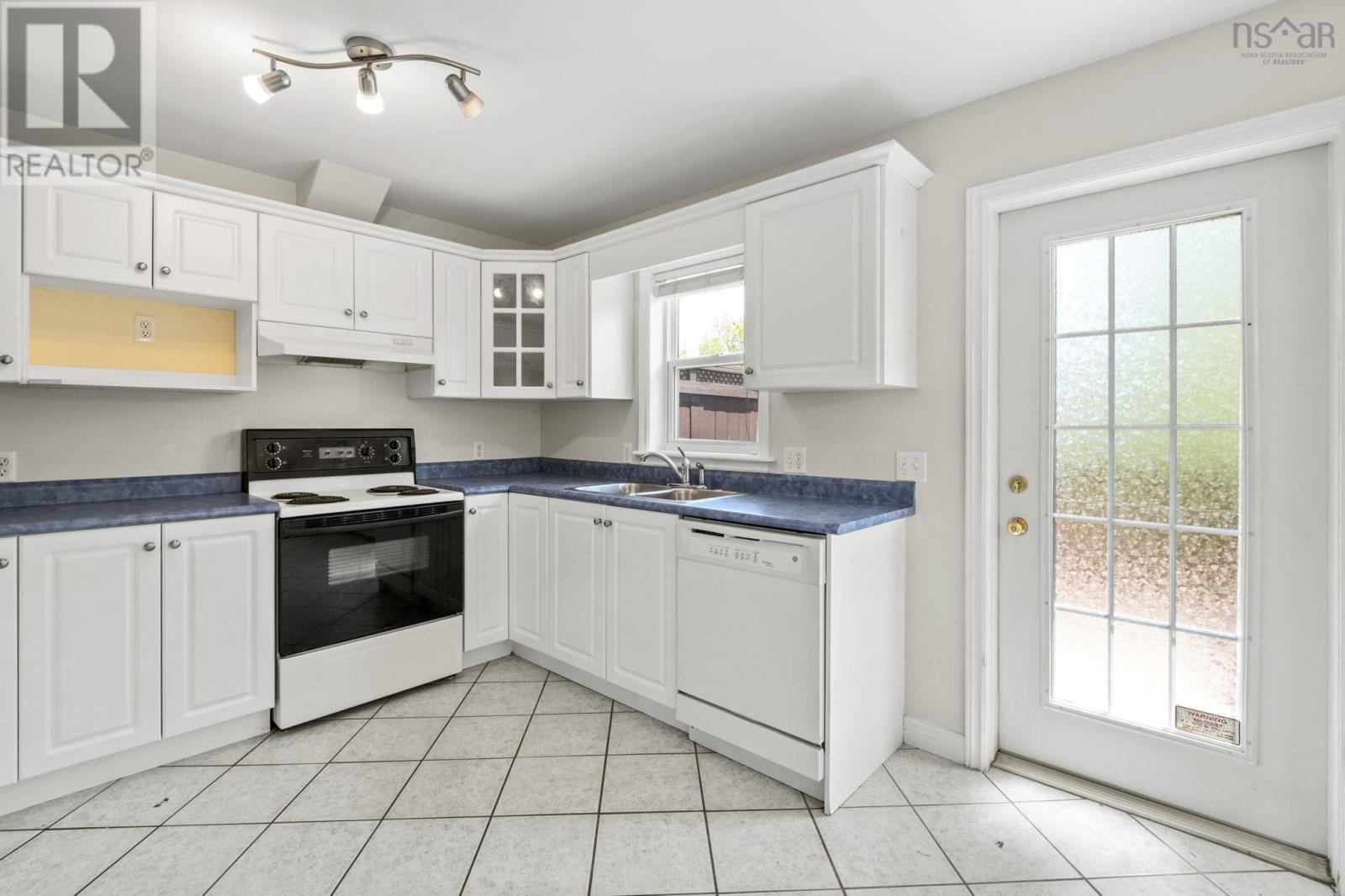 64 Whitehall Crescent, Dartmouth, Nova Scotia  B2W 6N3 - Photo 13 - 202613515