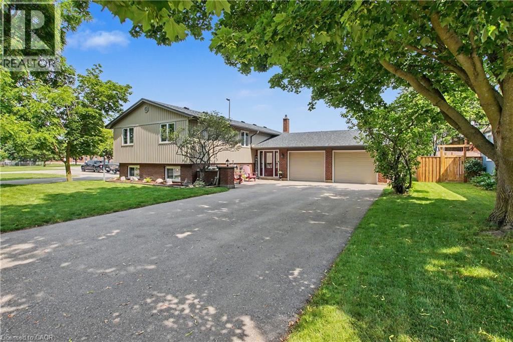 1045 QUEEN'S BUSH Road, Wellesley, Ontario