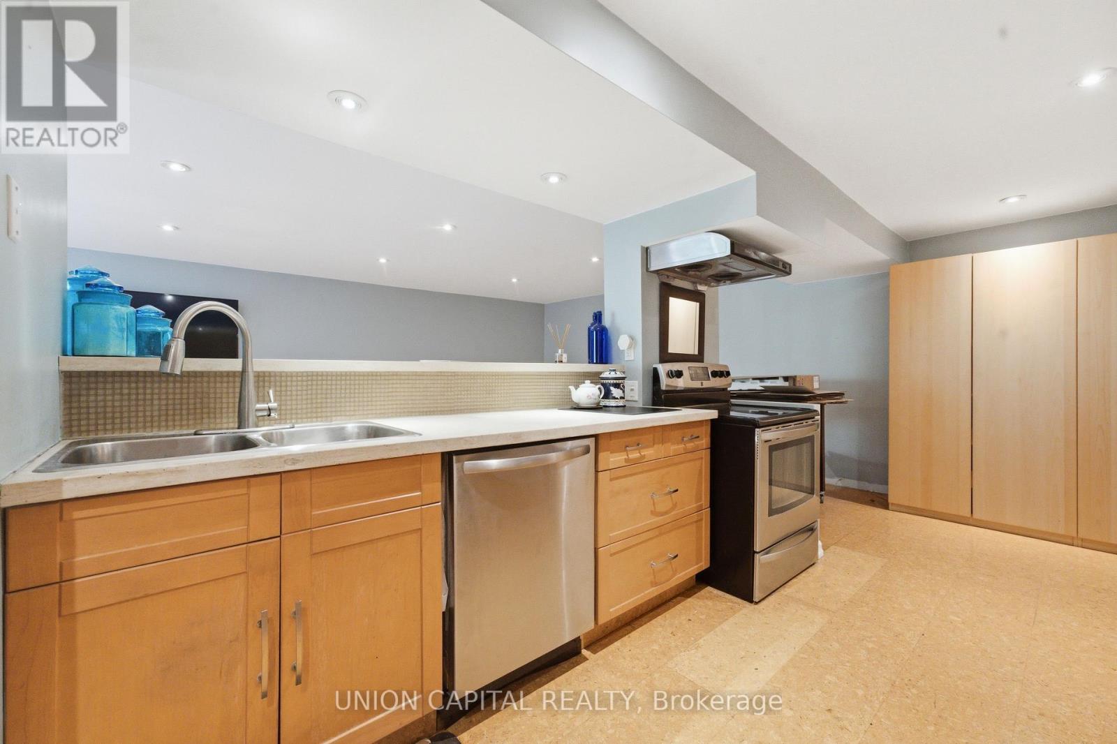 22 Cynthia Crescent, Richmond Hill, Ontario  L4E 2P8 - Photo 26 - N13670230
