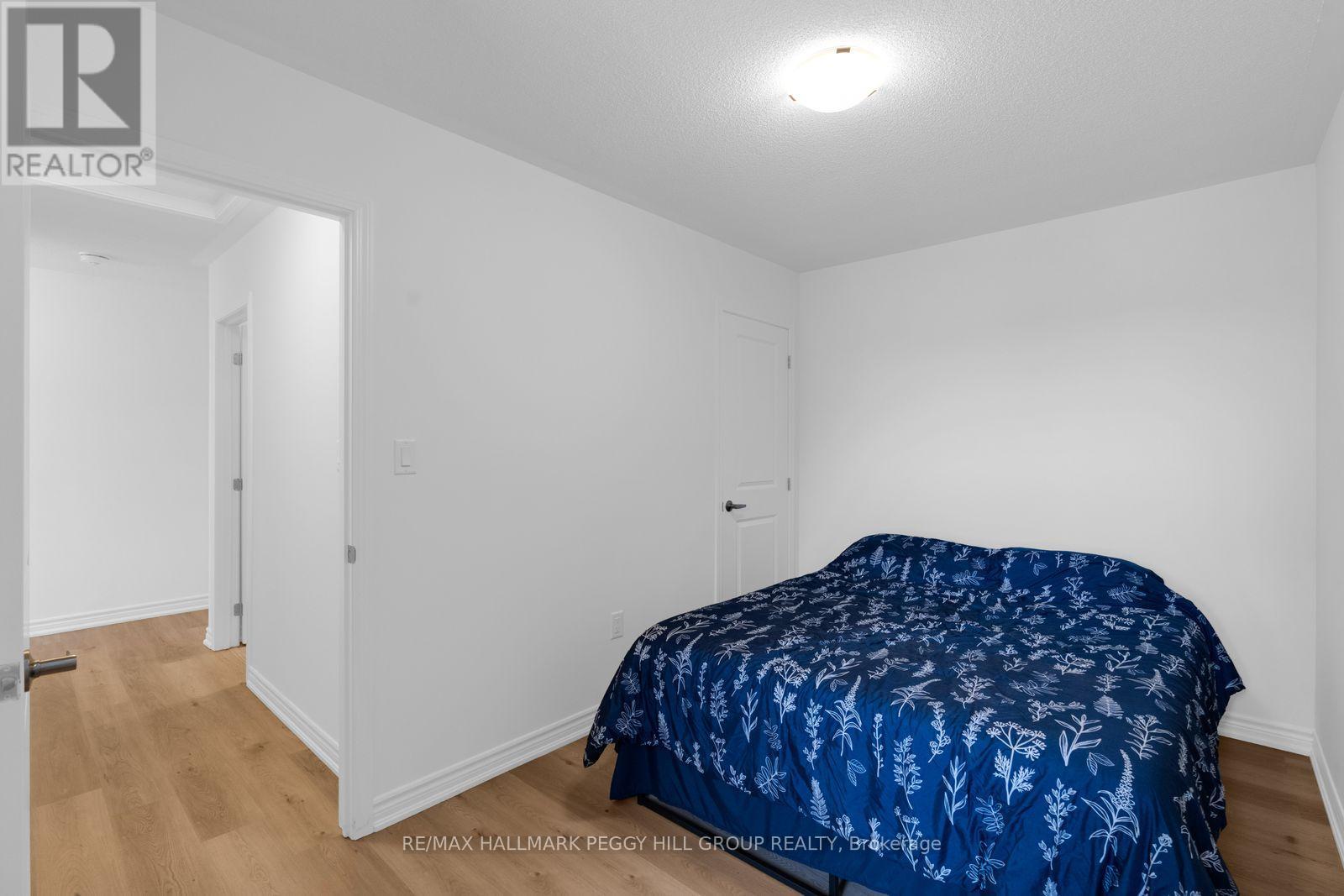 82 Yorkshire Drive, Barrie, Ontario  L9J 1B5 - Photo 12 - S13670412