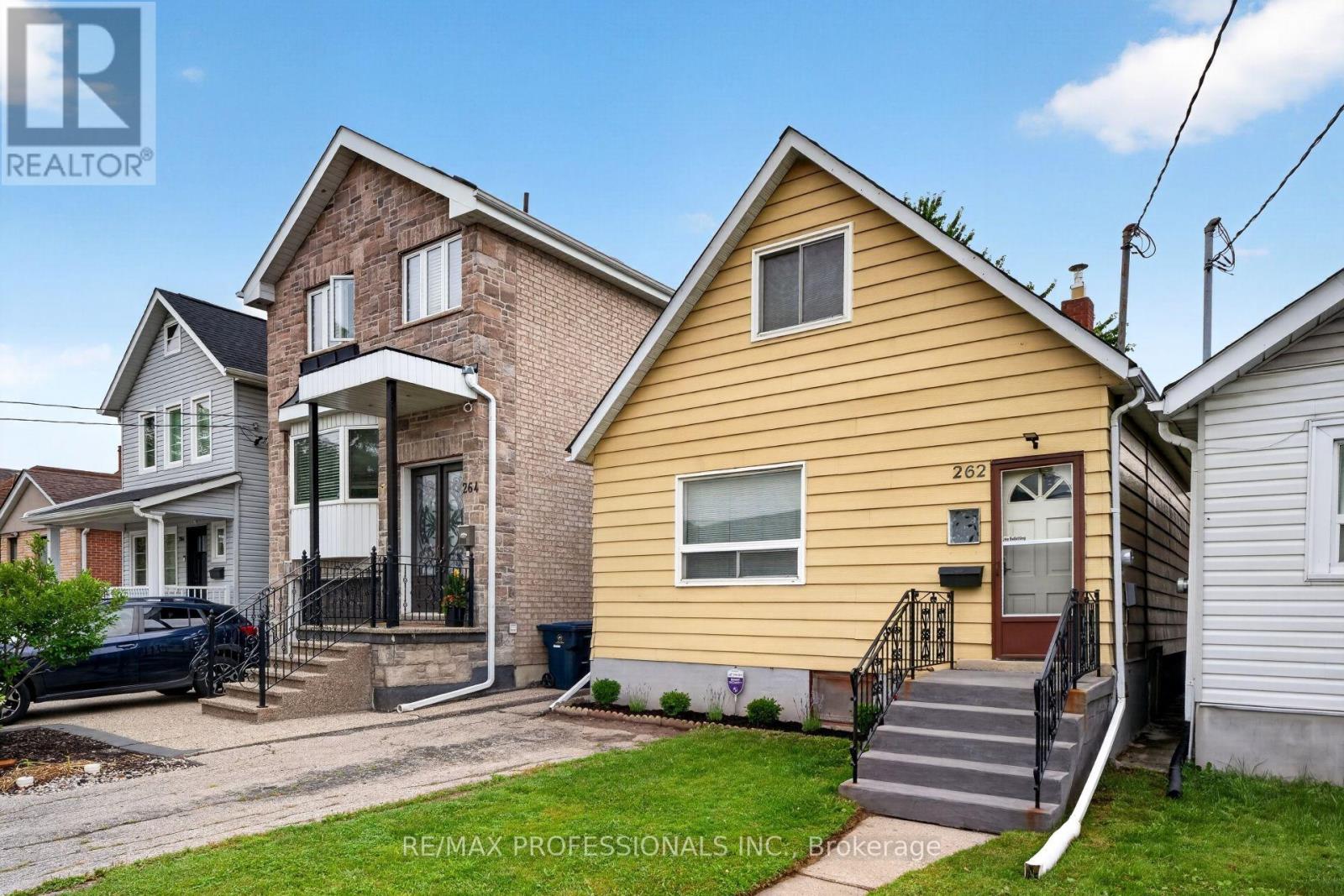 262 Melrose Street, Toronto, Ontario  M8Z 1G6 - Photo 3 - W13670212
