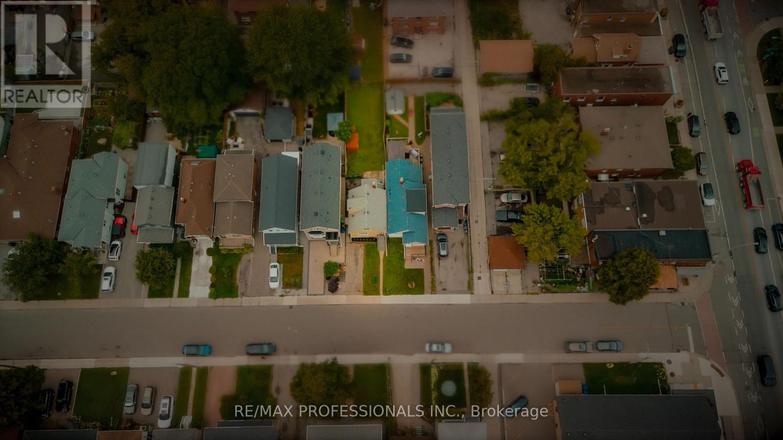 262 Melrose Street, Toronto, Ontario  M8Z 1G6 - Photo 38 - W13670212