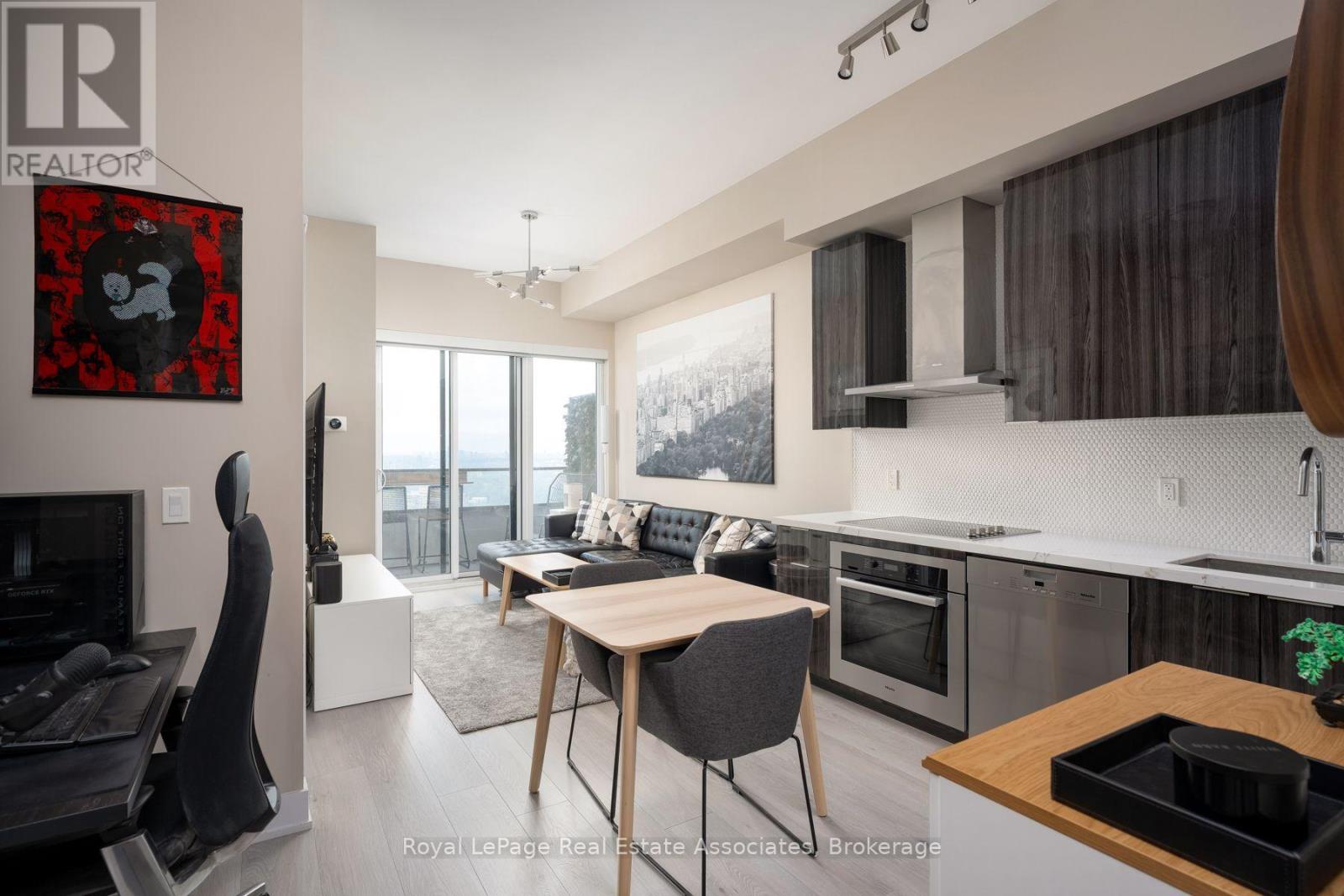 6104 - 30 Shore Breeze Drive, Toronto, Ontario  M8V 0J1 - Photo 5 - W13670324