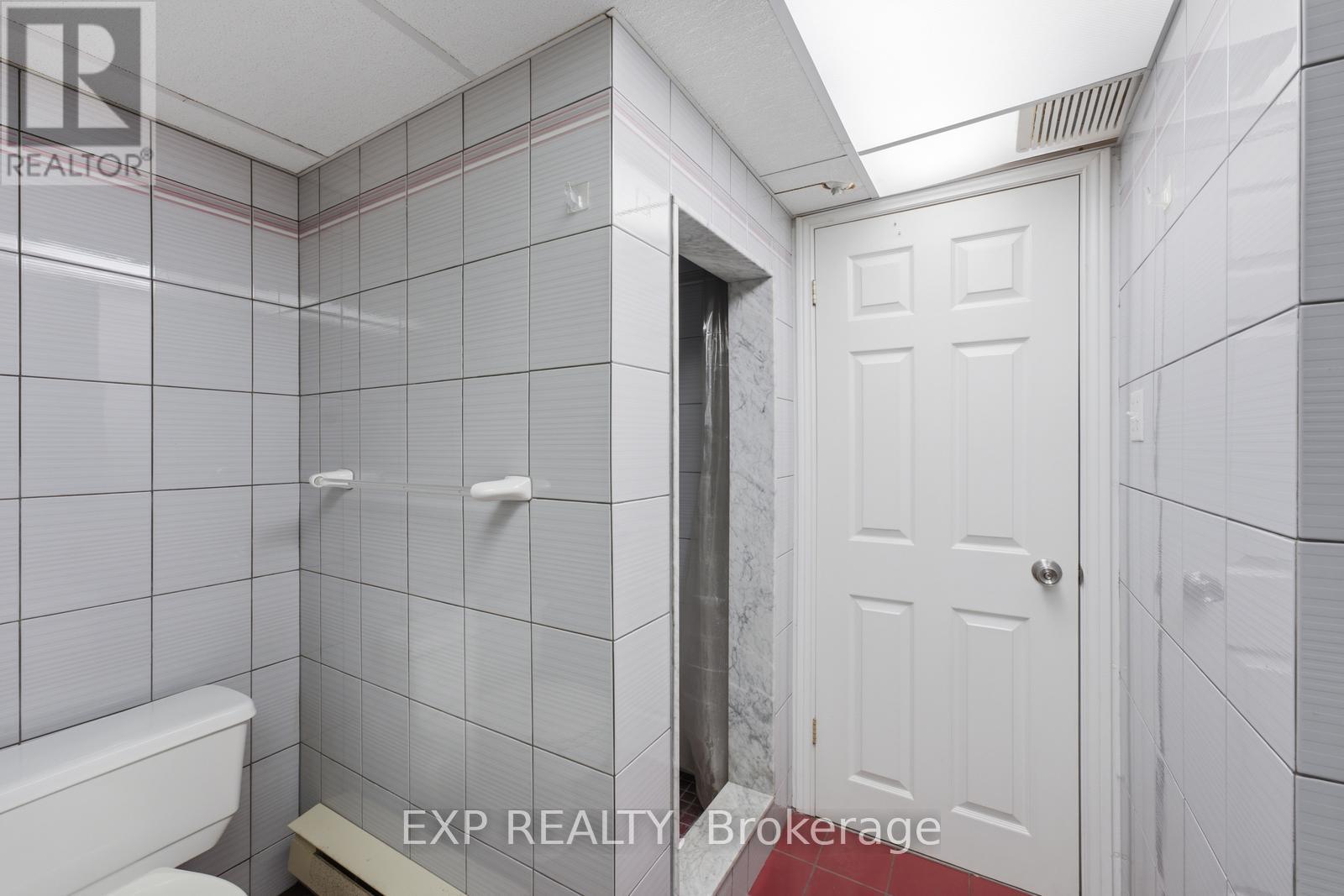 57 Riverhead Drive, Toronto, Ontario  M9W 4G3 - Photo 25 - W13670334