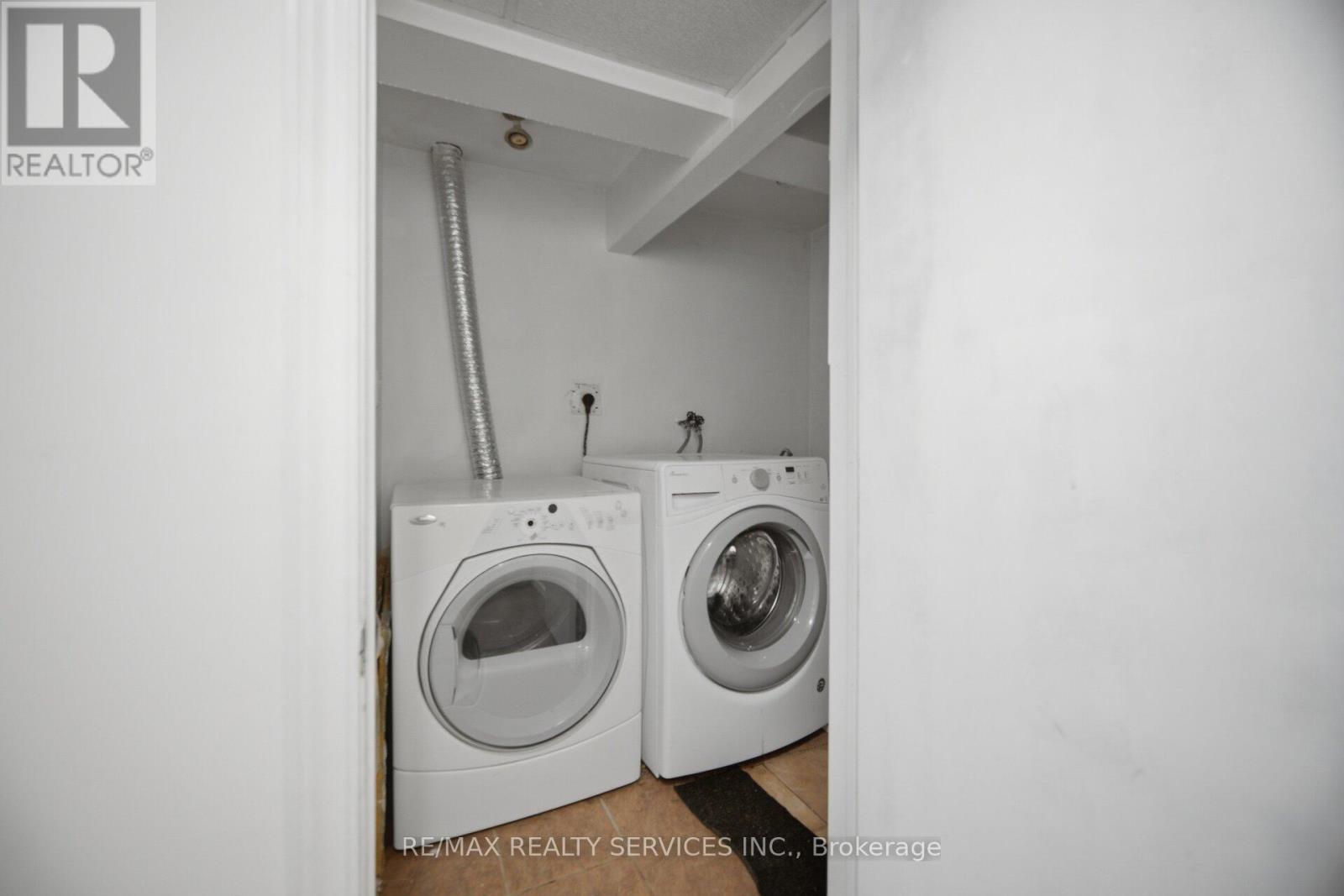 7493 Netherwood Road, Mississauga, Ontario  L4T 2N7 - Photo 43 - W13670358