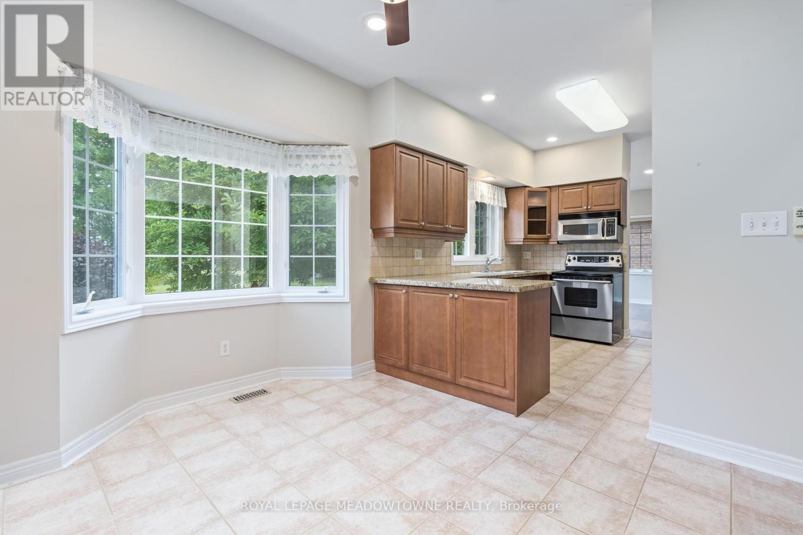 10 Orchard Park Gate, Brampton, Ontario  L6R 1W5 - Photo 21 - W13670388