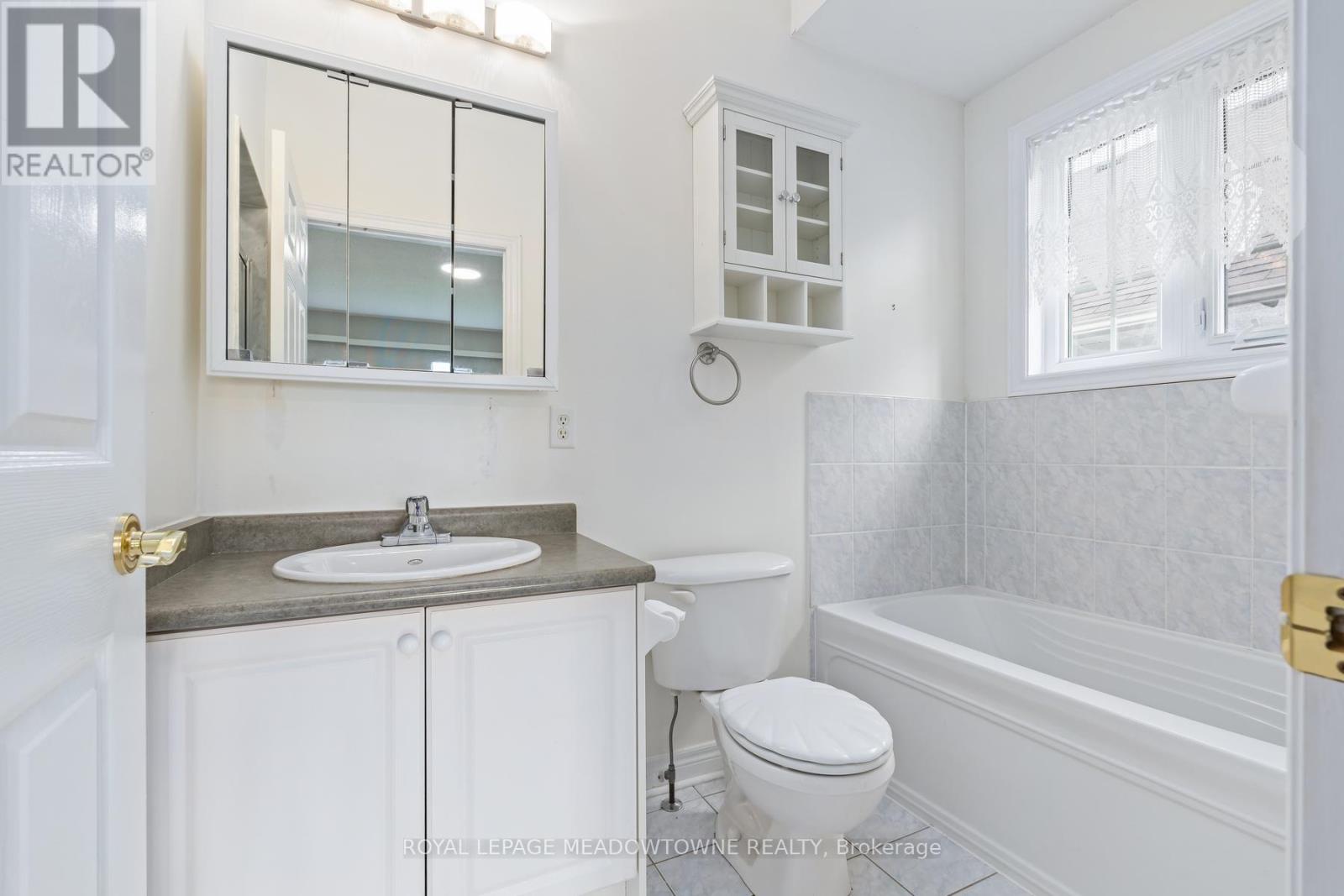 10 Orchard Park Gate, Brampton, Ontario  L6R 1W5 - Photo 25 - W13670388