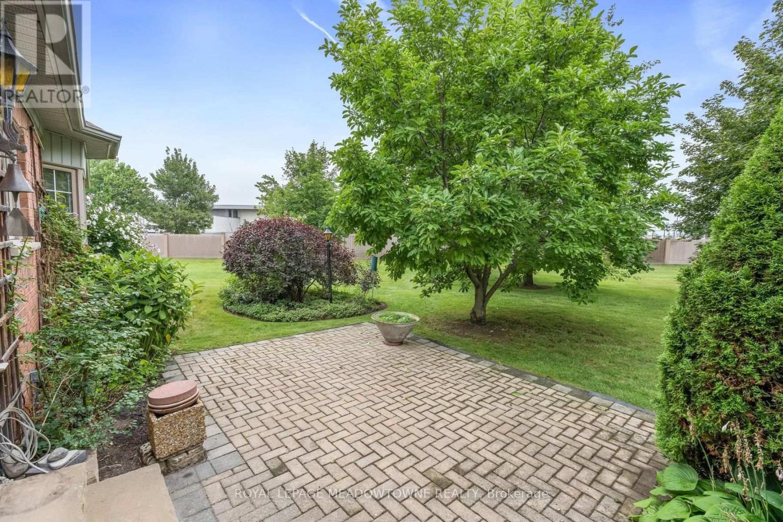10 Orchard Park Gate, Brampton, Ontario  L6R 1W5 - Photo 33 - W13670388