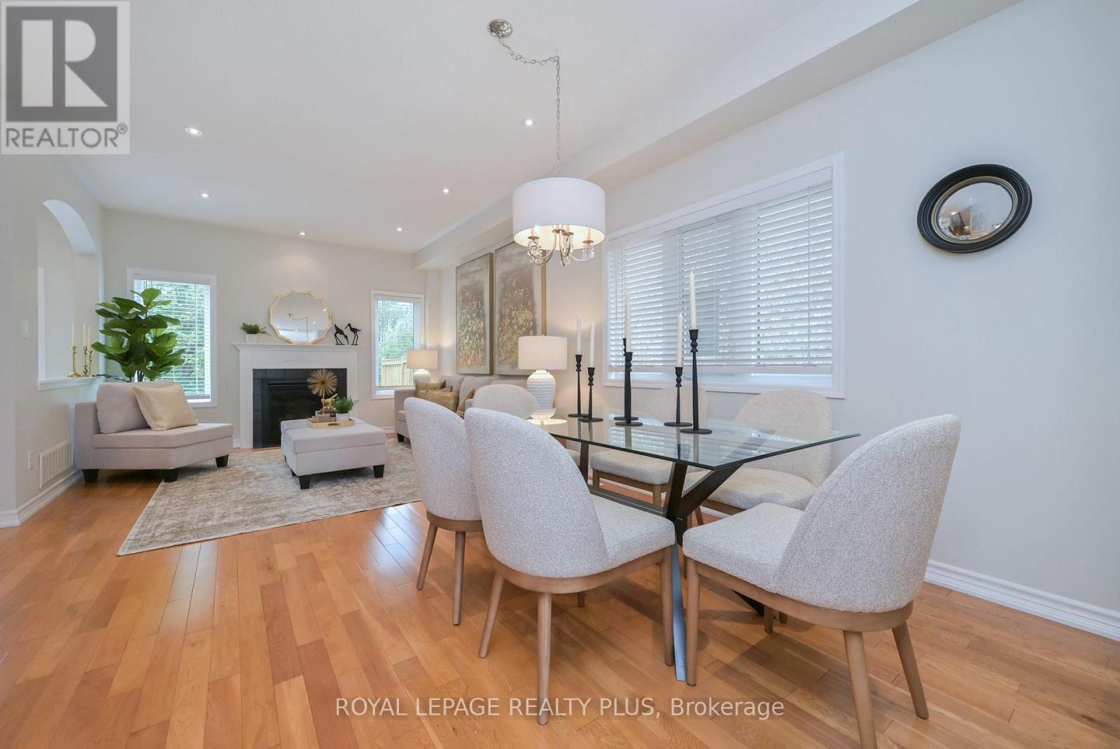 3083 Ferguson Drive, Burlington, Ontario  L7M 0G6 - Photo 3 - W13670444