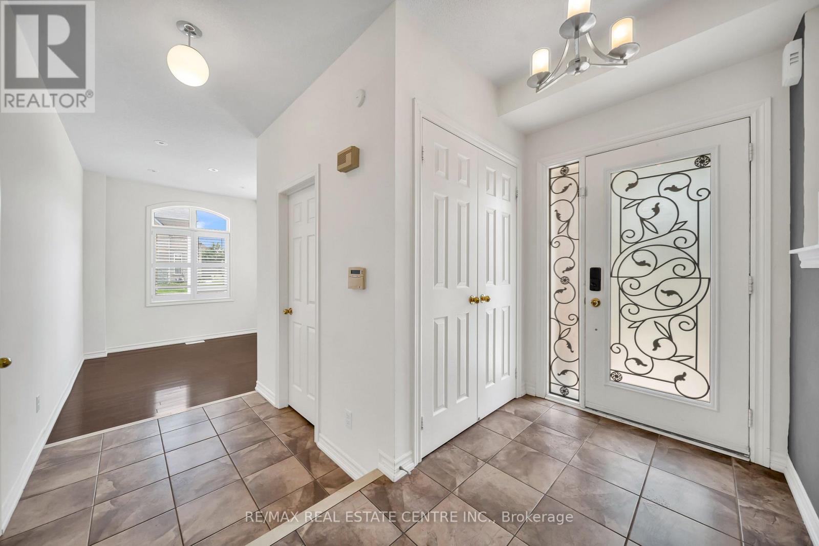 4215 Cole Crescent, Burlington, Ontario  L7M 0M6 - Photo 12 - W13670492