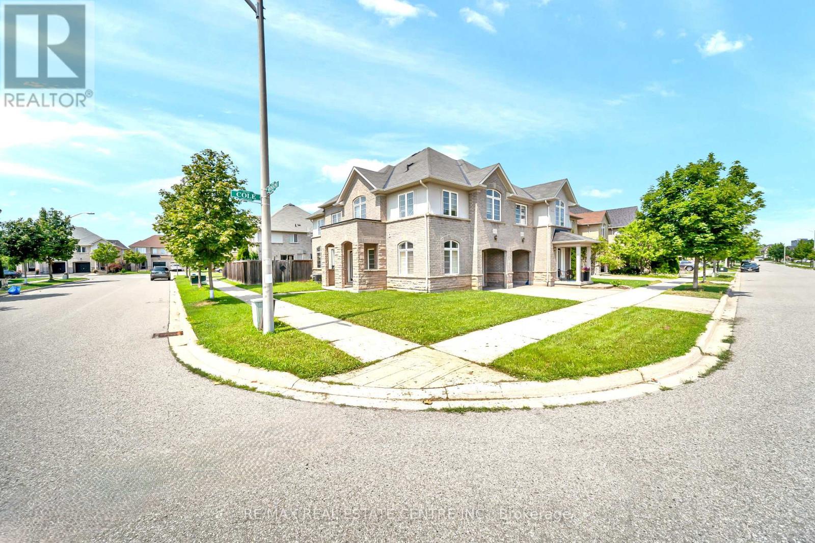4215 Cole Crescent, Burlington, Ontario  L7M 0M6 - Photo 4 - W13670492