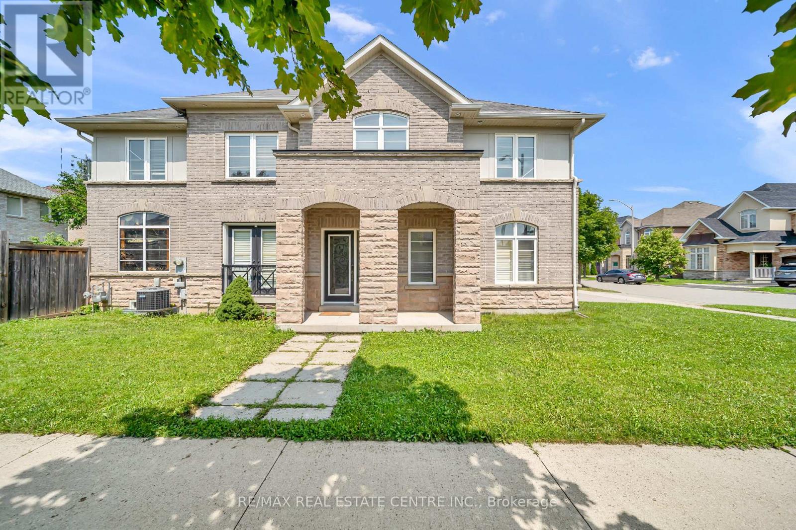 4215 Cole Crescent, Burlington, Ontario  L7M 0M6 - Photo 7 - W13670492